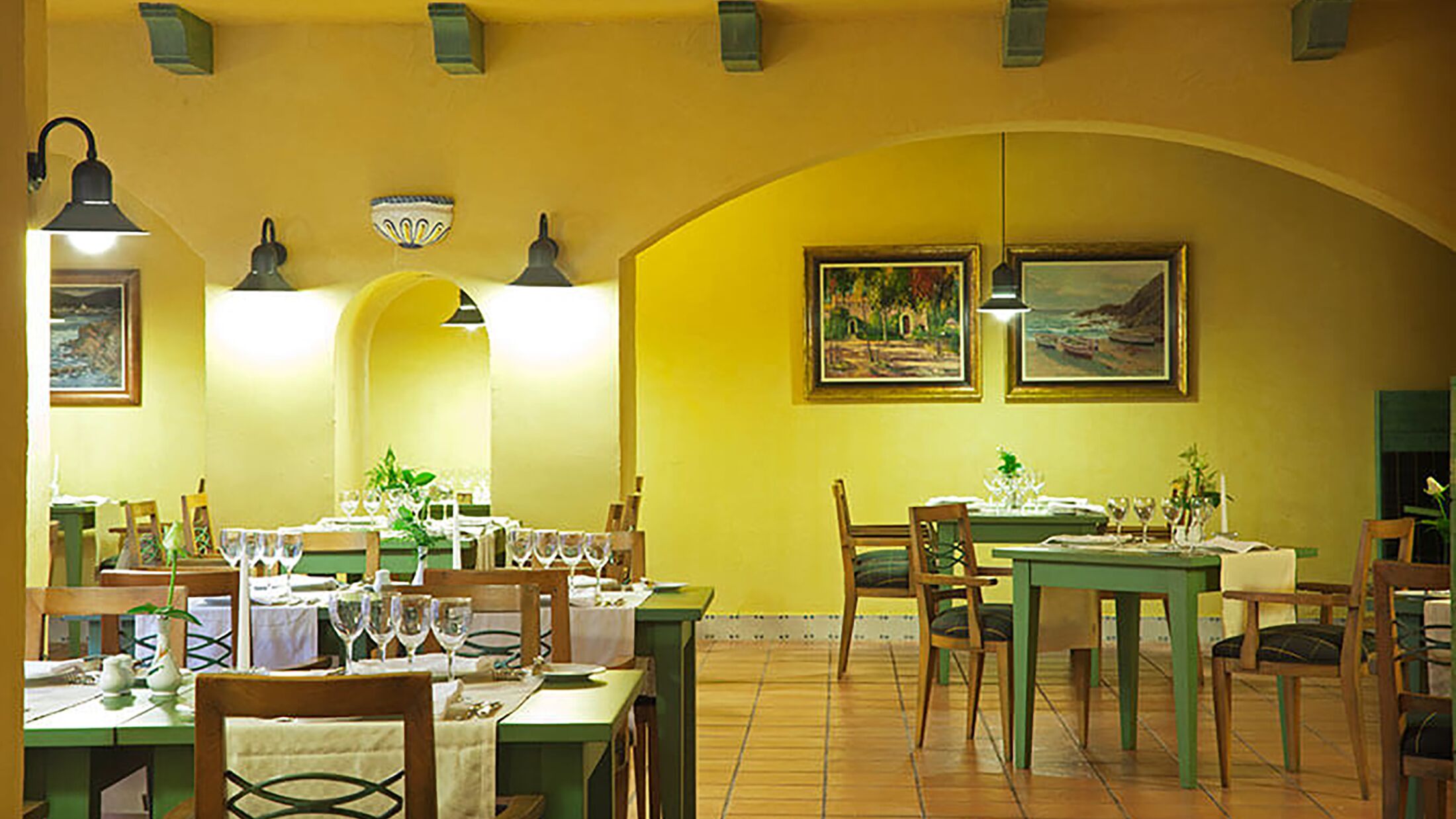 Roca-Nivaria-2024-Verona-Restaurant-001-114381-Hybris