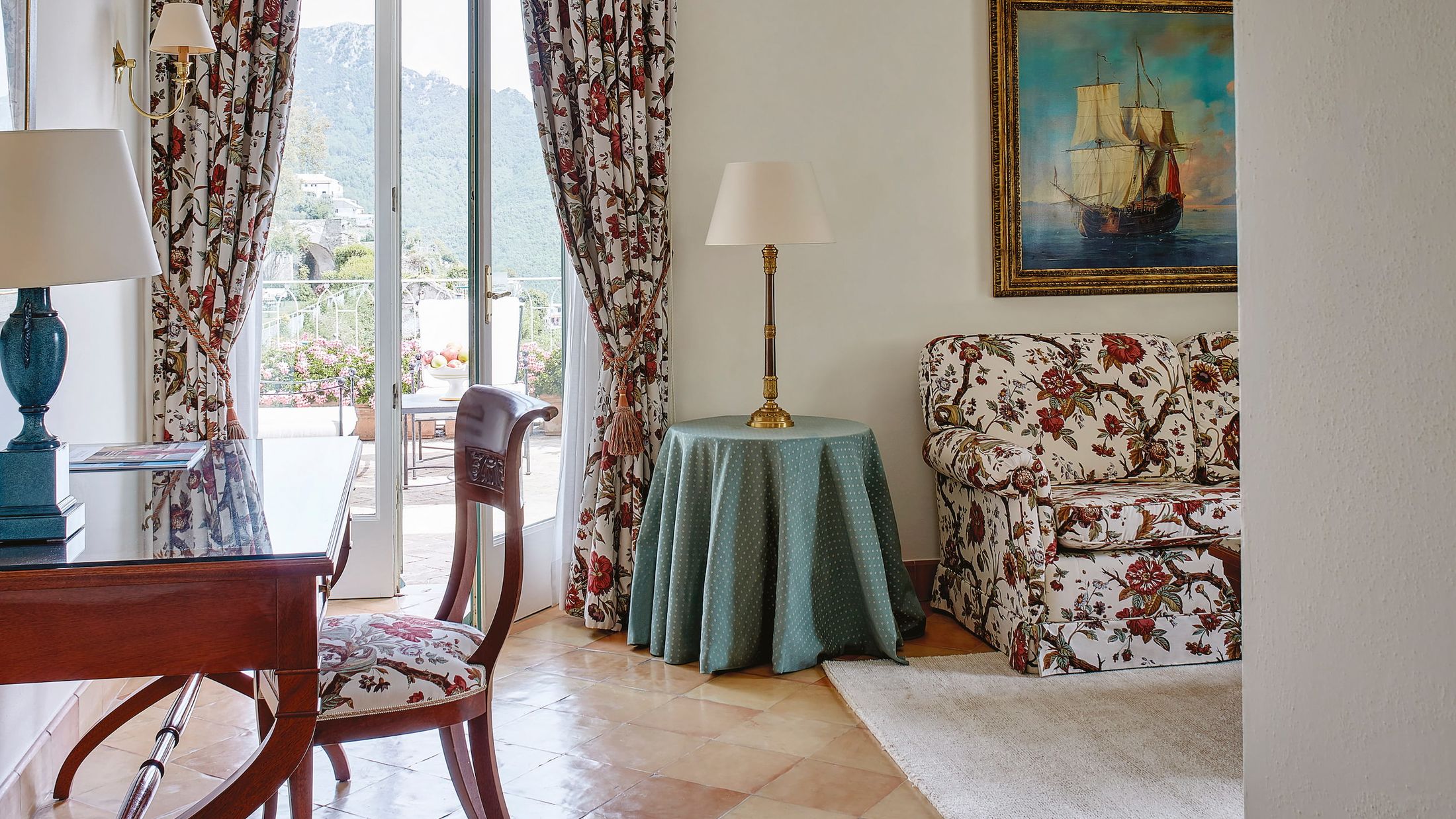 114957-Suite-Deluxe-001-Hybris