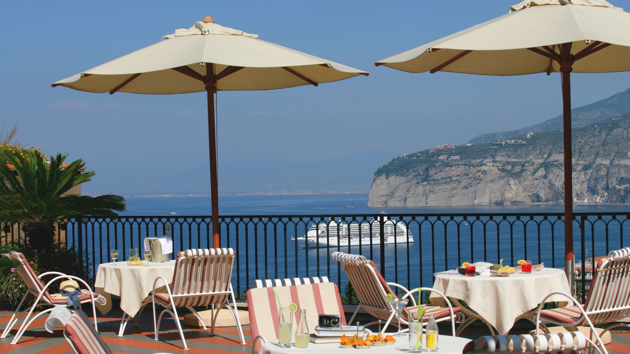 Capodimonte-2022-Sea-View-005-101924-Hybris