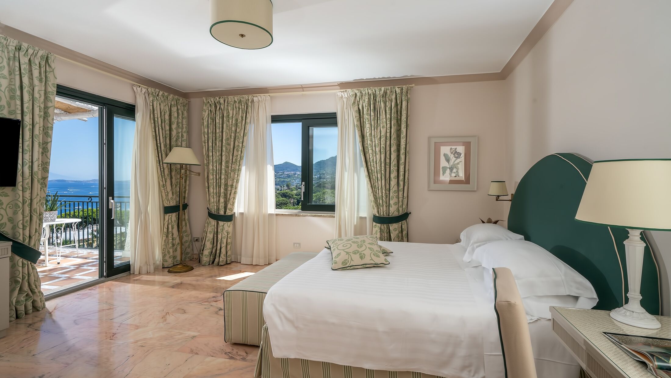 Botania-2021-Deluxe-Sea-View-001-121722-Hybris