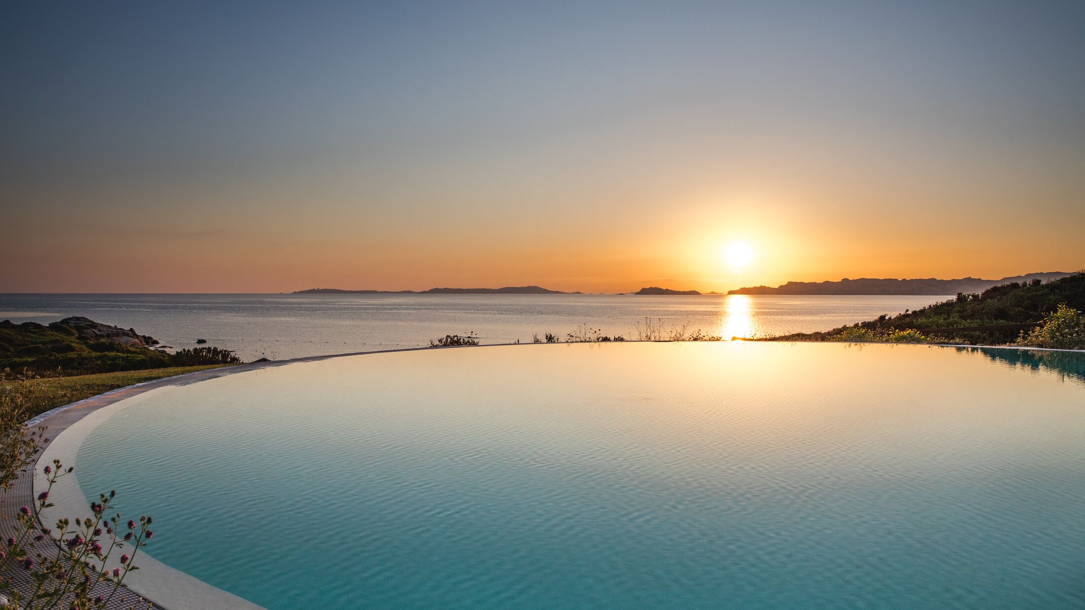 Erica-2023-Swimming-Pool-003-119418-Hybris