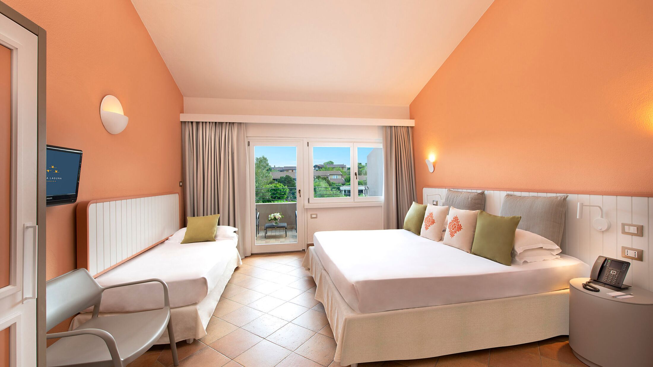 Conrad-Chia-Laguna-2025-Village-Classic-Plus-Balcony-Room-001-111495-Hybris