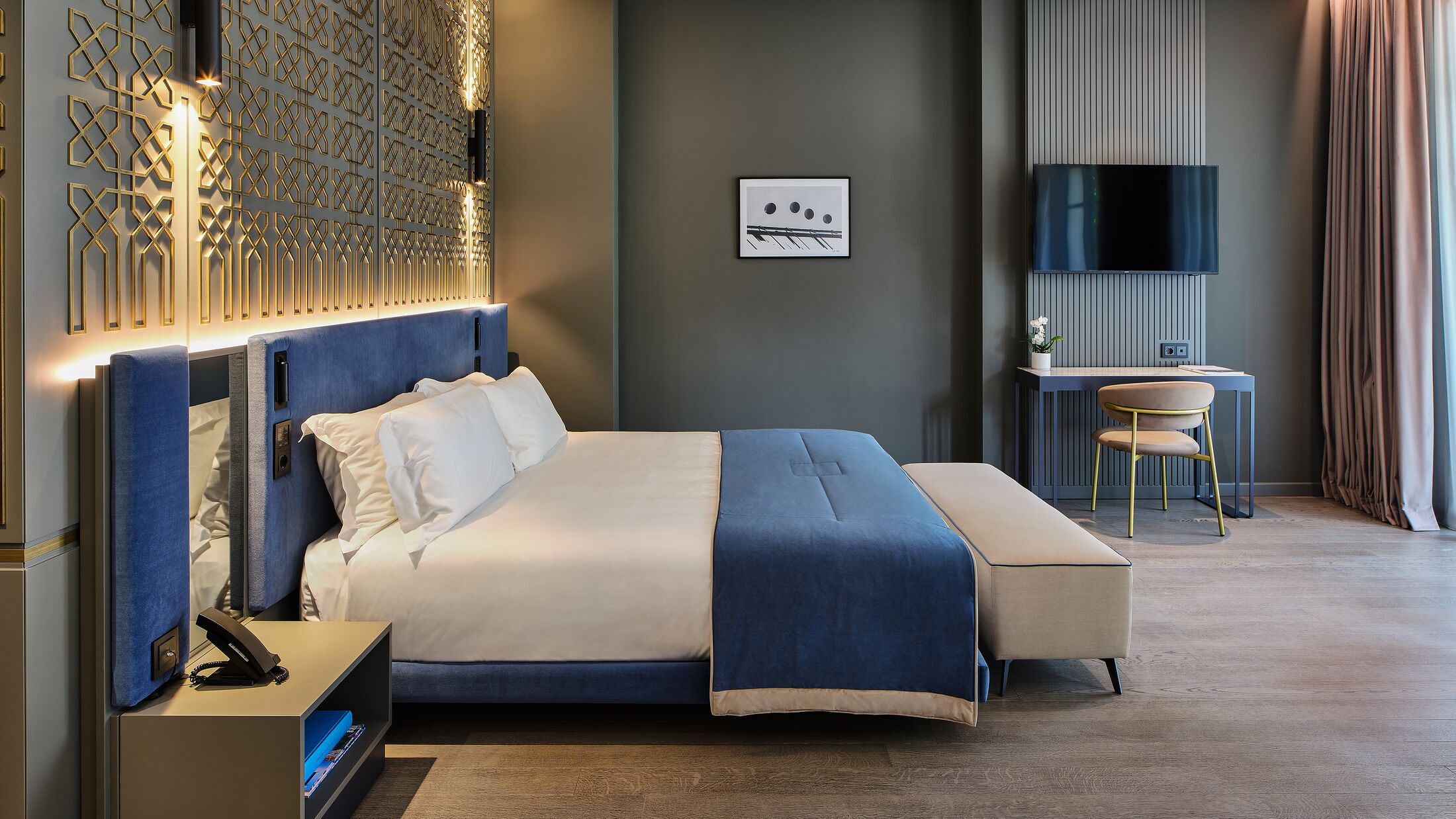 Boutique-Stresa-2023-Deluxe-Room-Garden-View-005-121915-Hybris