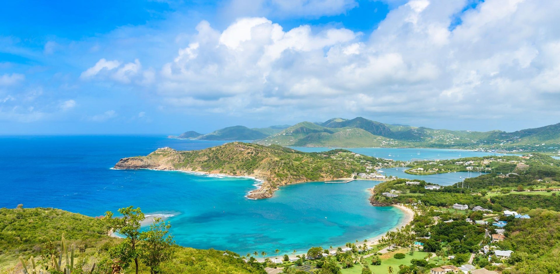 050004-Shirley-Heights-antigua-shutterstock_740362567-Hybris