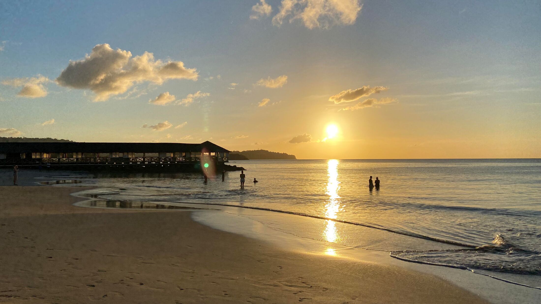 Caribbean-FAM-2022-St-Lucia-View-019-080195096-085096-Hybris