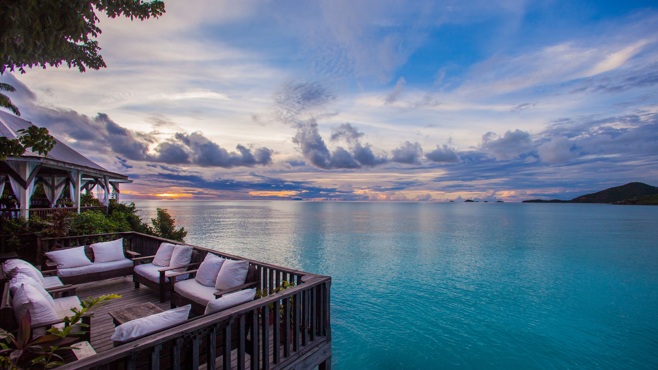 120562-Sunset-Lounge-001-Hybris