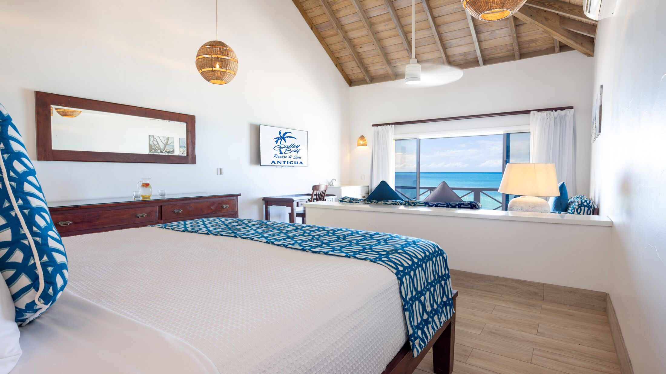 Galley-Bay-2024-Premium-Beachfront-Suite-002-102808-Hybris