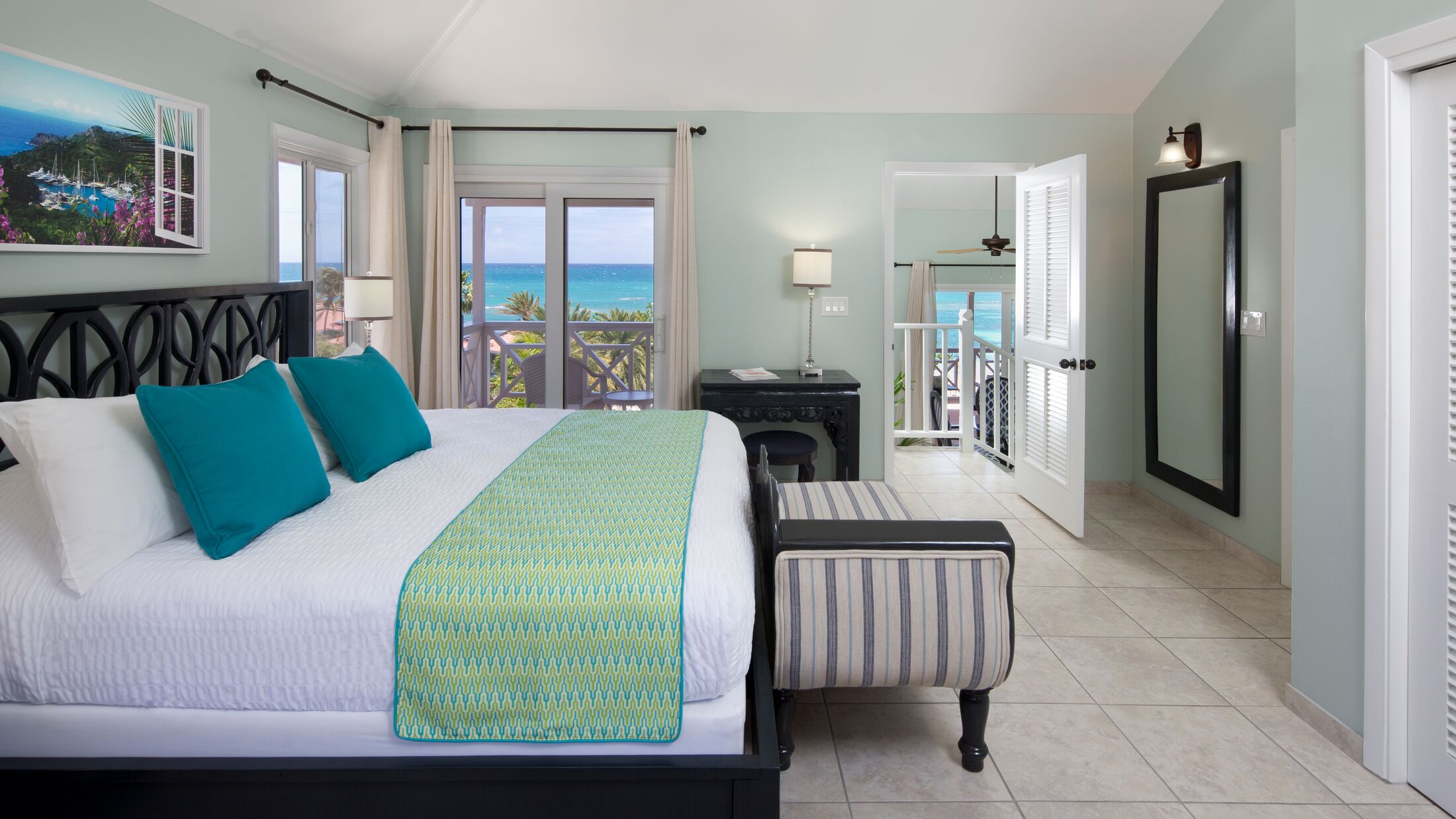 Pineapple-Beach-2022-Chairman-Suite-001-100236-Hybris