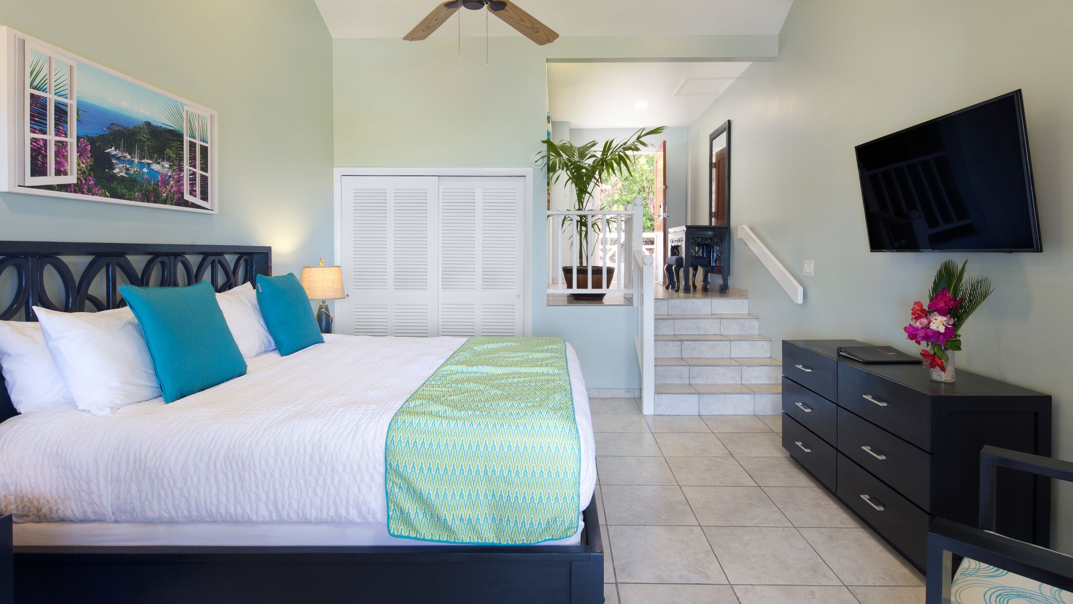 Pineapple-Beach-2022-Premium-Ocean-View-Room-005-100236-Hybris