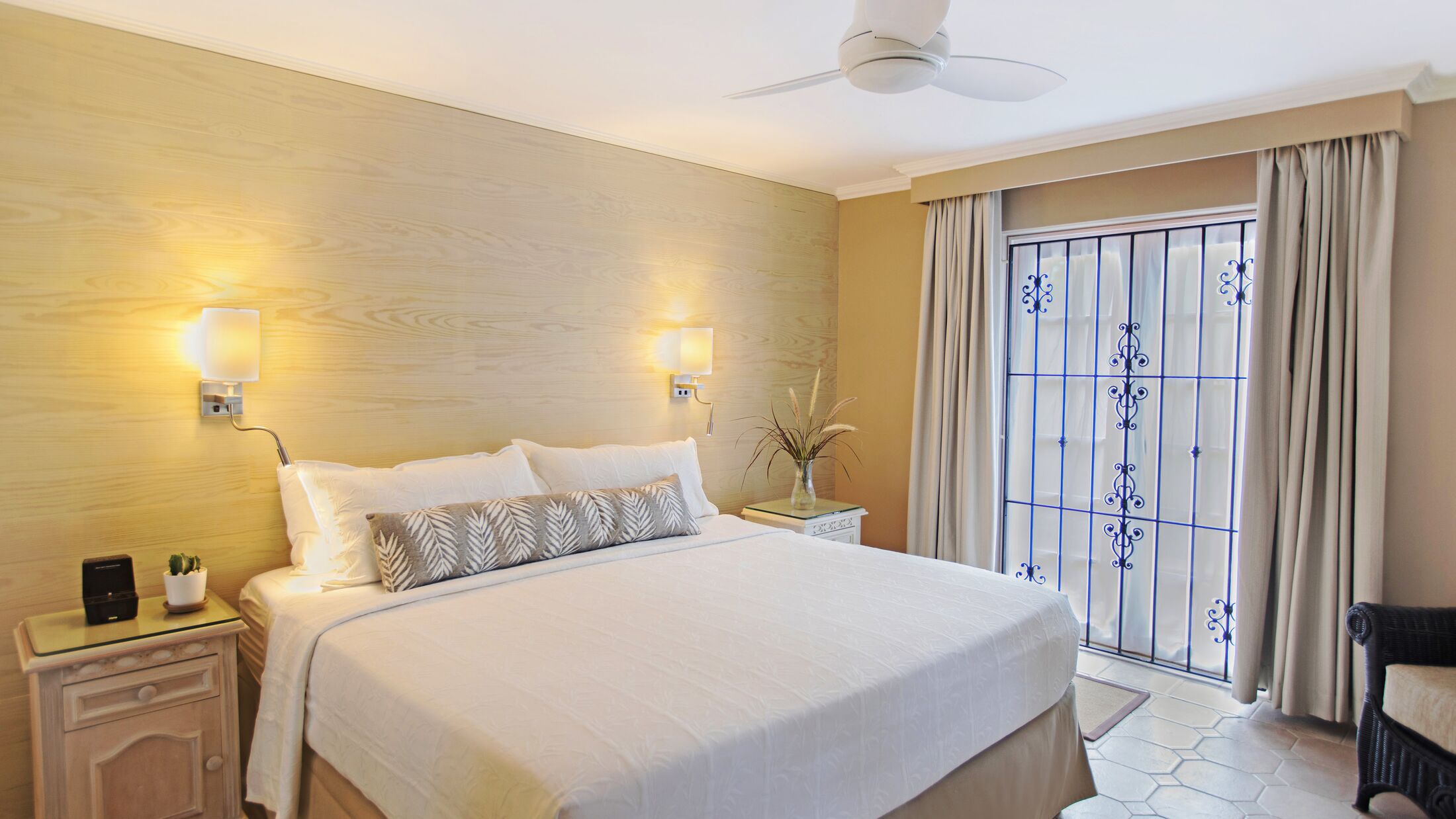 Bougainvillea-2023-Deluxe-One-Bedroom-Suite-004-107164-Hybris