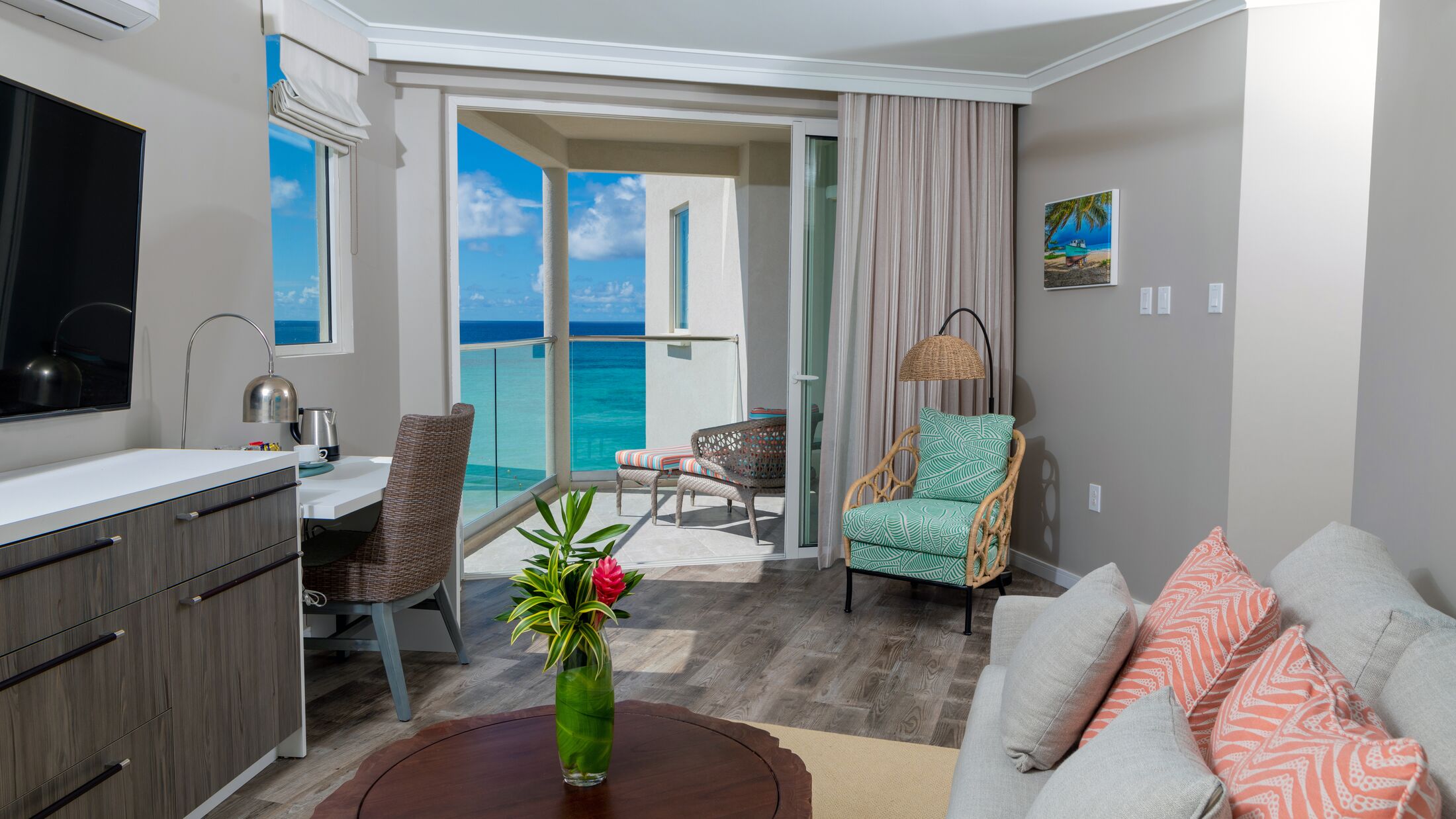 Sea-Breeze-2022-Luxury-Two-Bedroom-Oceanfront-Suite-001-119497-Hybris