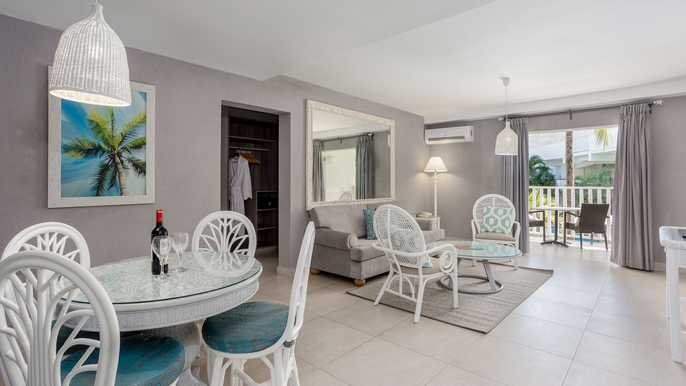 Sugar-Bay-2023-Family-Suite-004-120096-Hybris