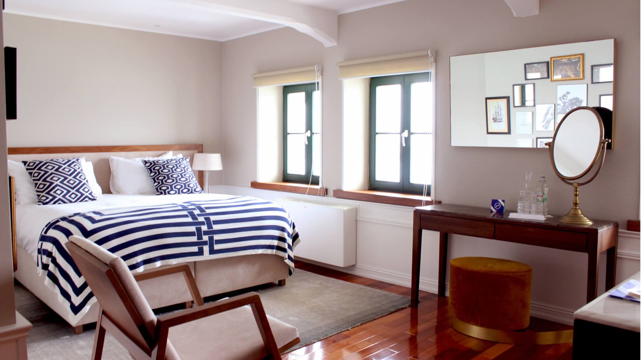 121391-Deluxe-Sea-View-Room-001-Hybris