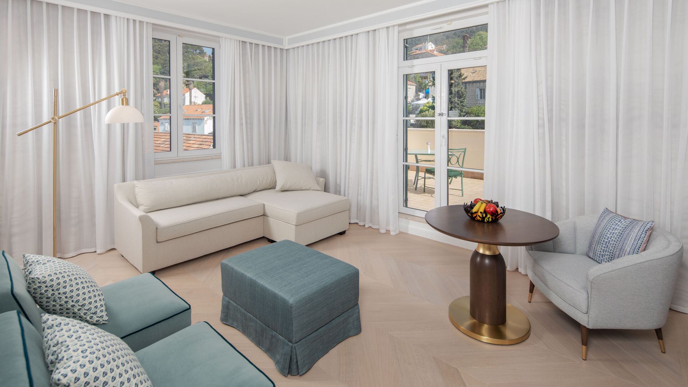 Deluxe Suite