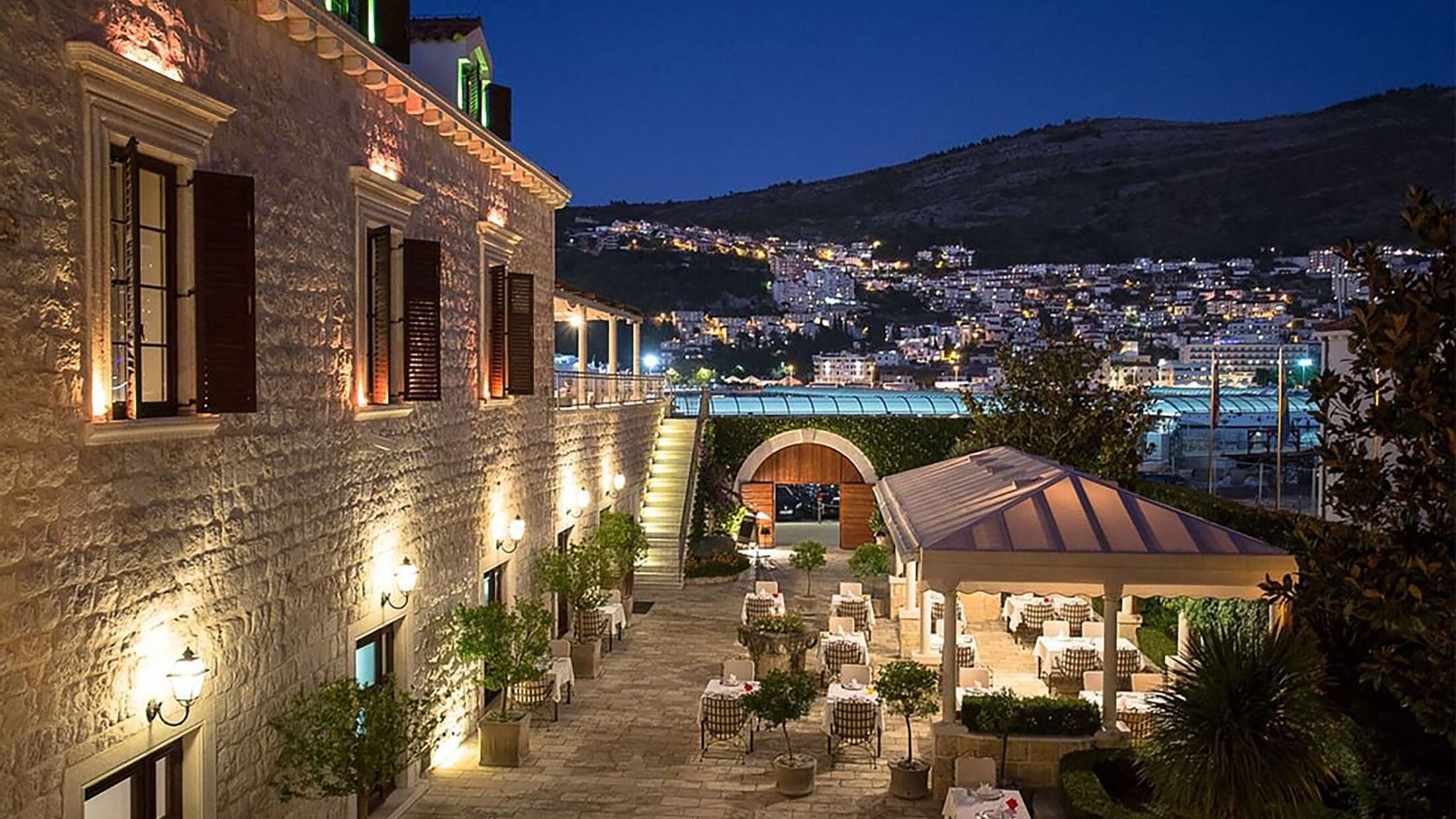 Kazbek-Dubrovnik-2023-Restaurant-001-300341-Hybris
