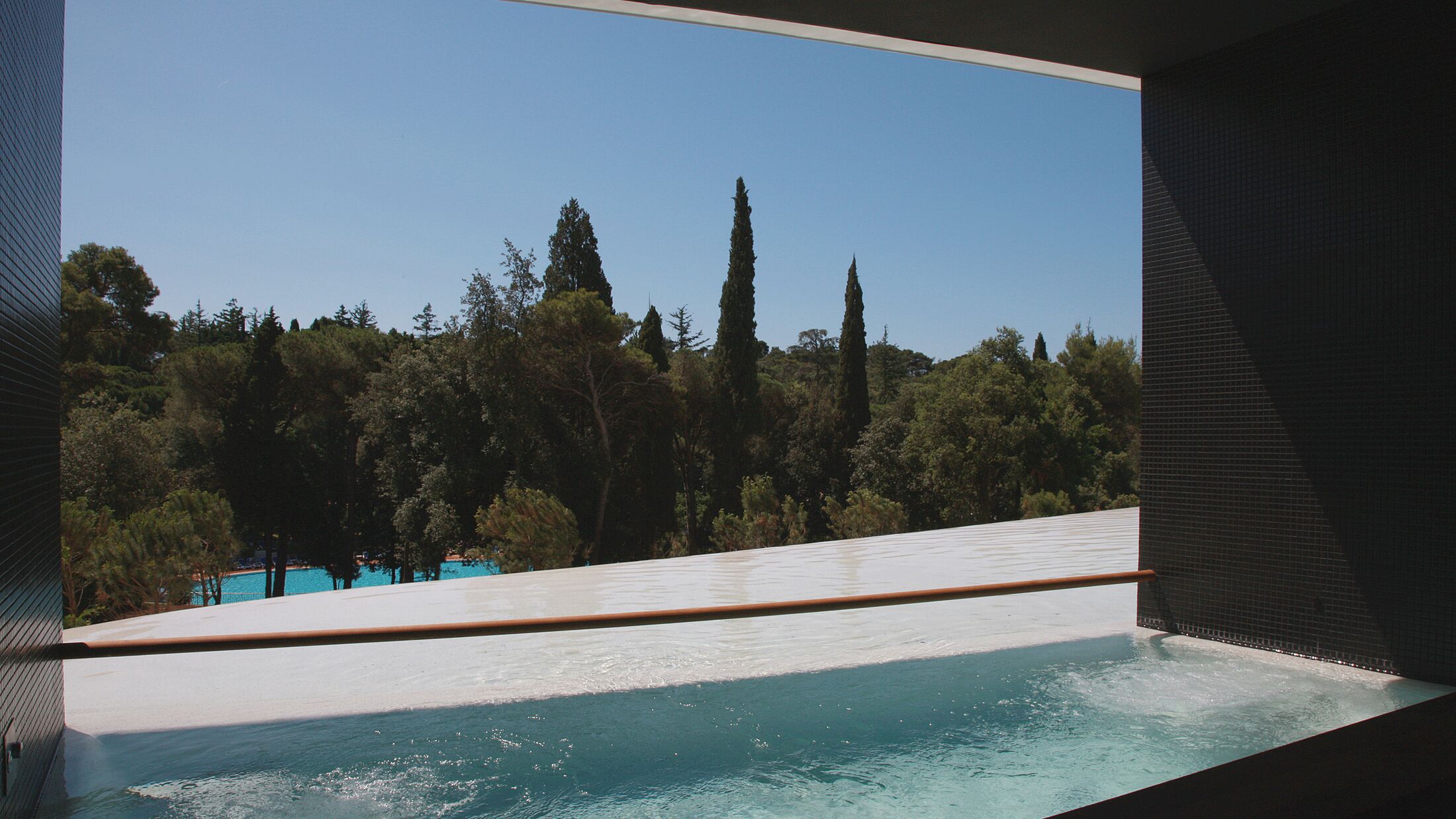 Lone-2023-Jazz-Room-001-120425-Hybris