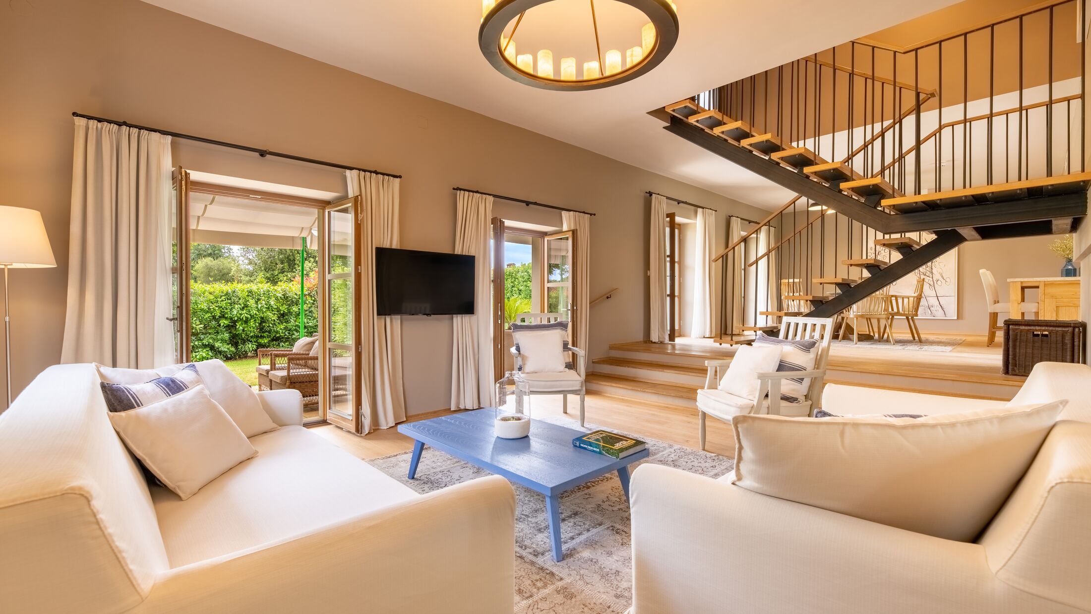 Meneghetti-2024-Two-Bedroom-Garden-Residence-008-121949-Hybris