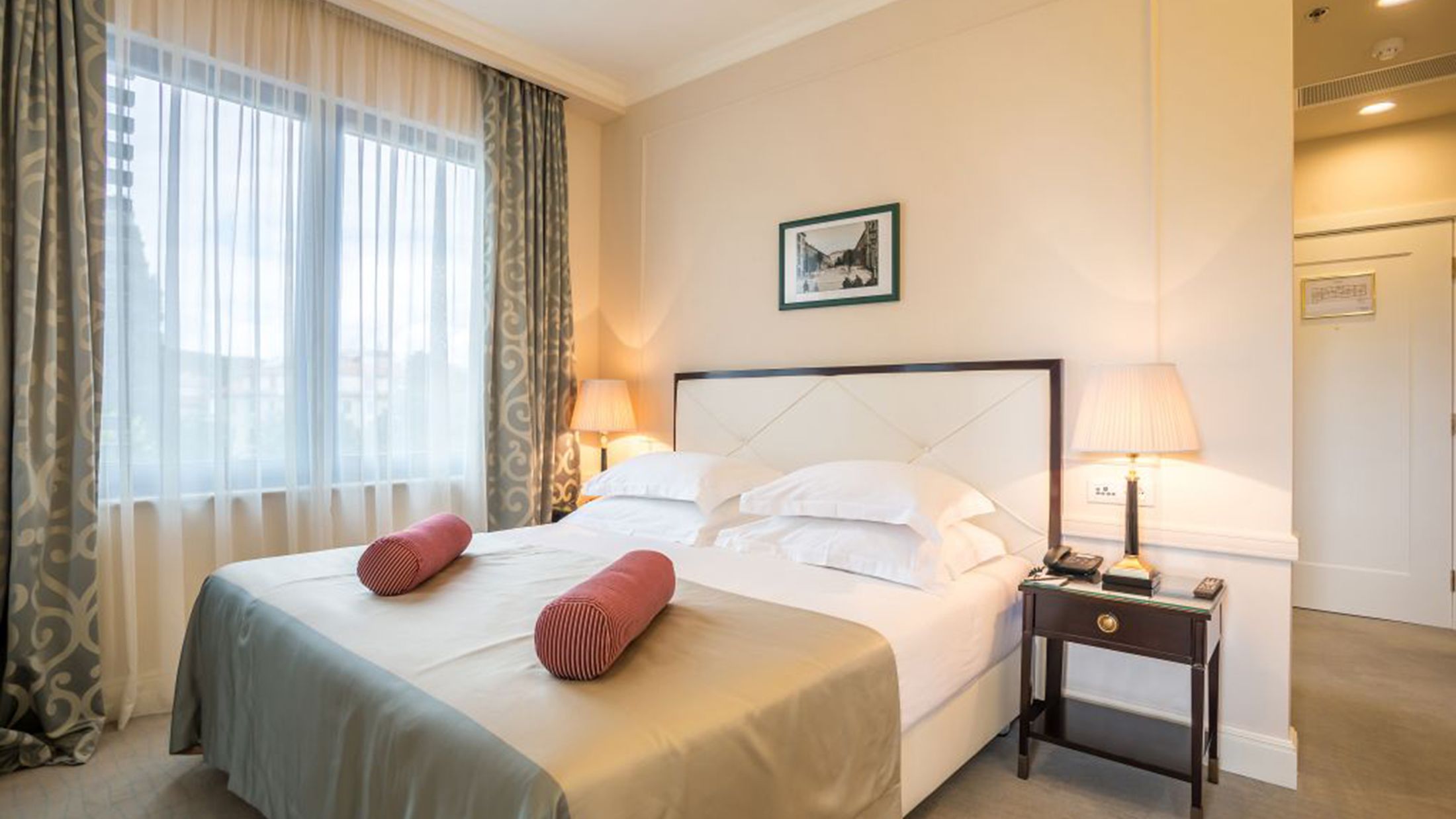 120779-Junior-Suite-Sea-Side-001-Hybris