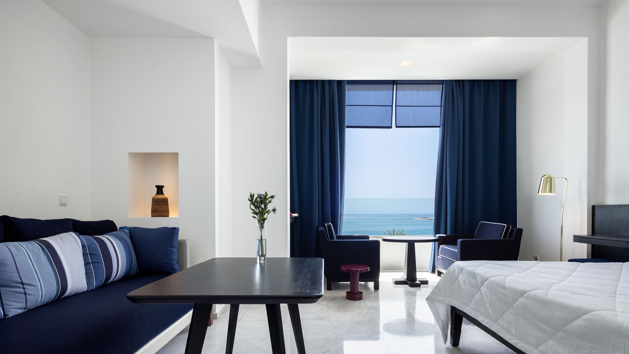 Almyra-2023-Junior-Suite-002-111299-Hybris