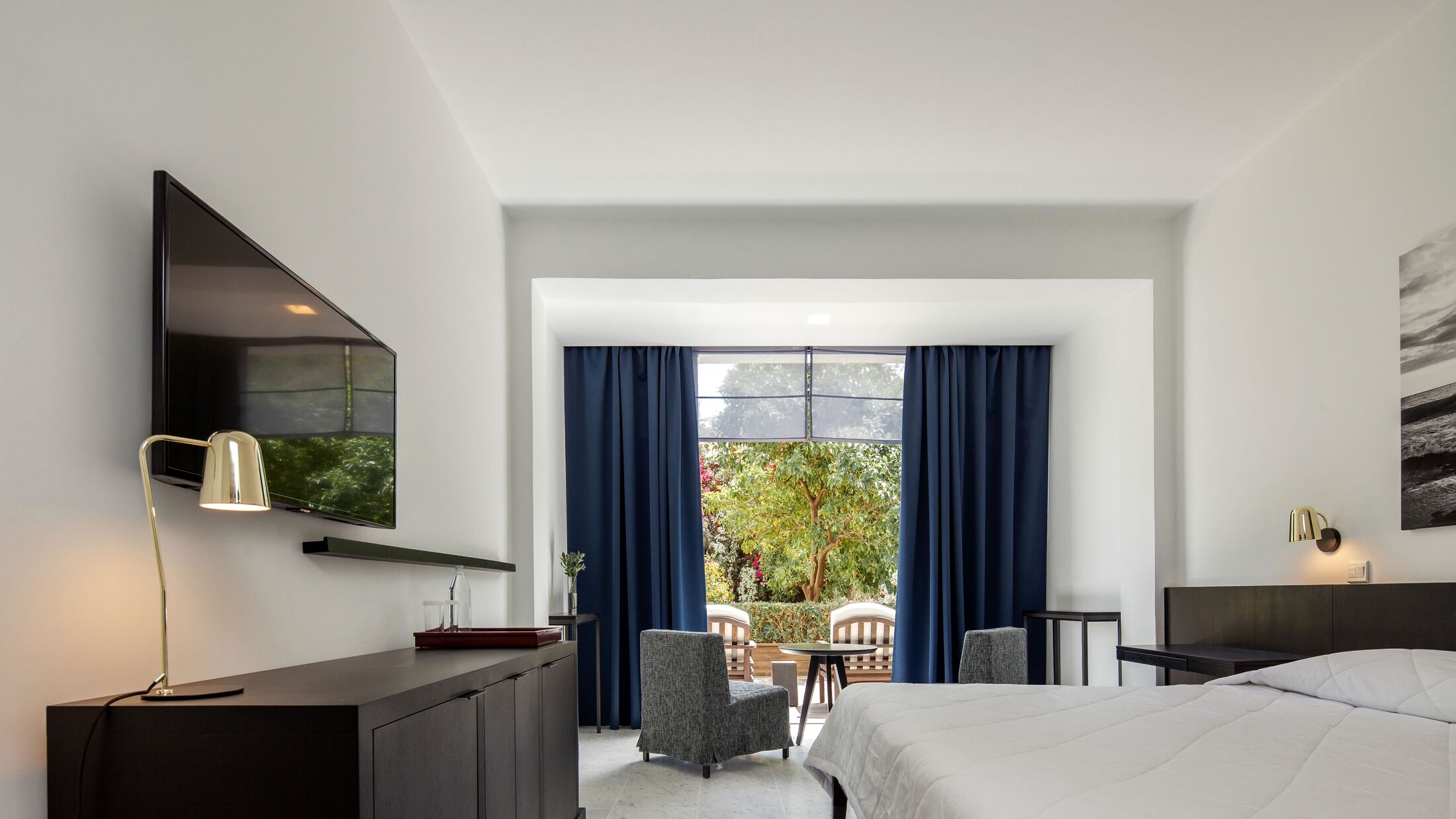 Almyra-2023-Veranda-Garden-View-Room-001-111299-Hybris