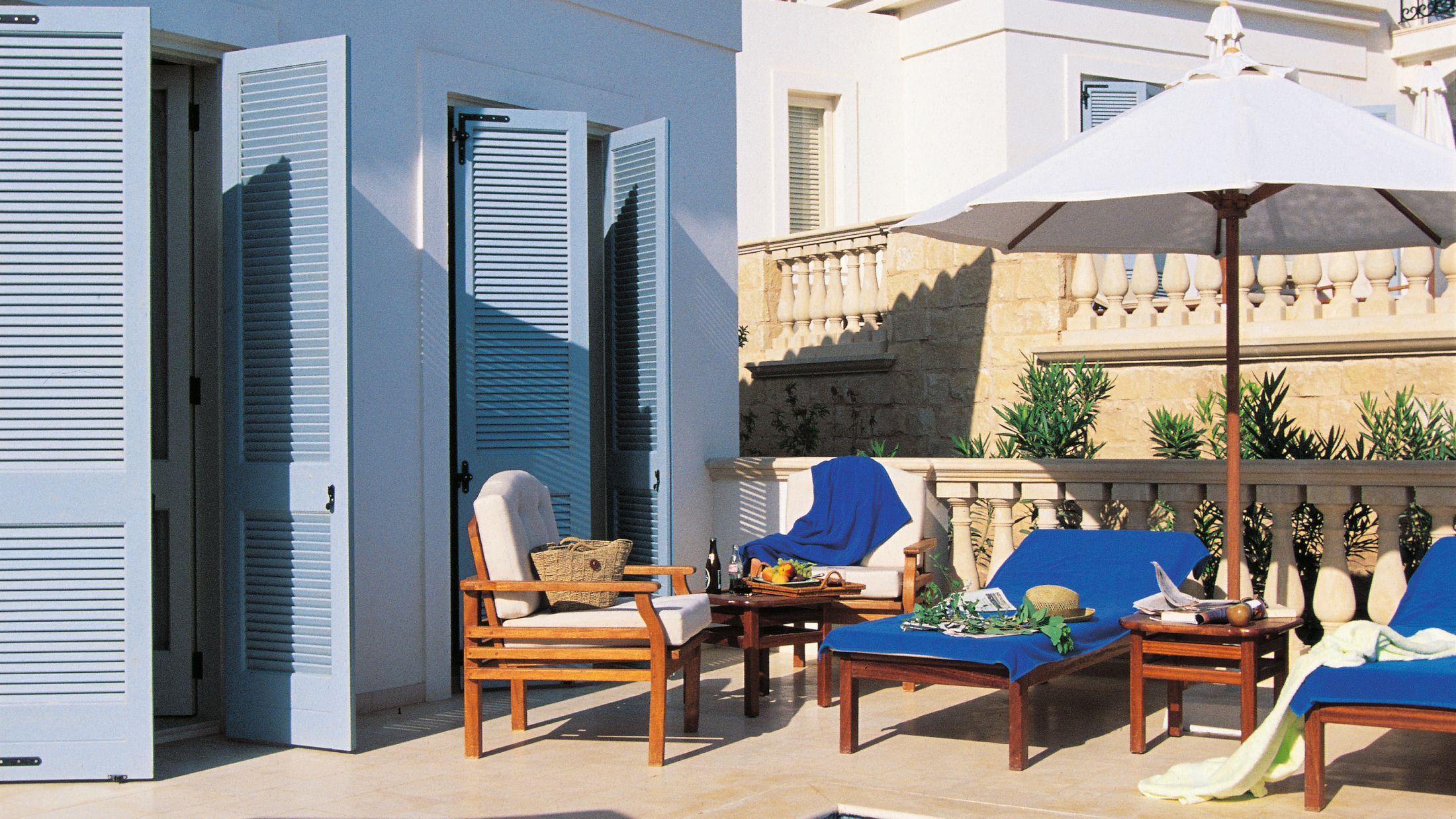 105296-Garden-Studio-Pool-001-Hybris