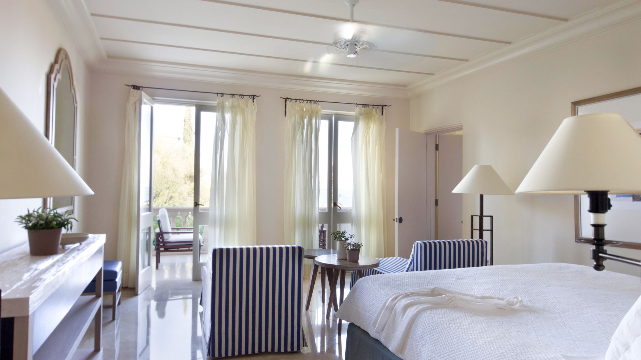 Anassa Studio suite interconnecting