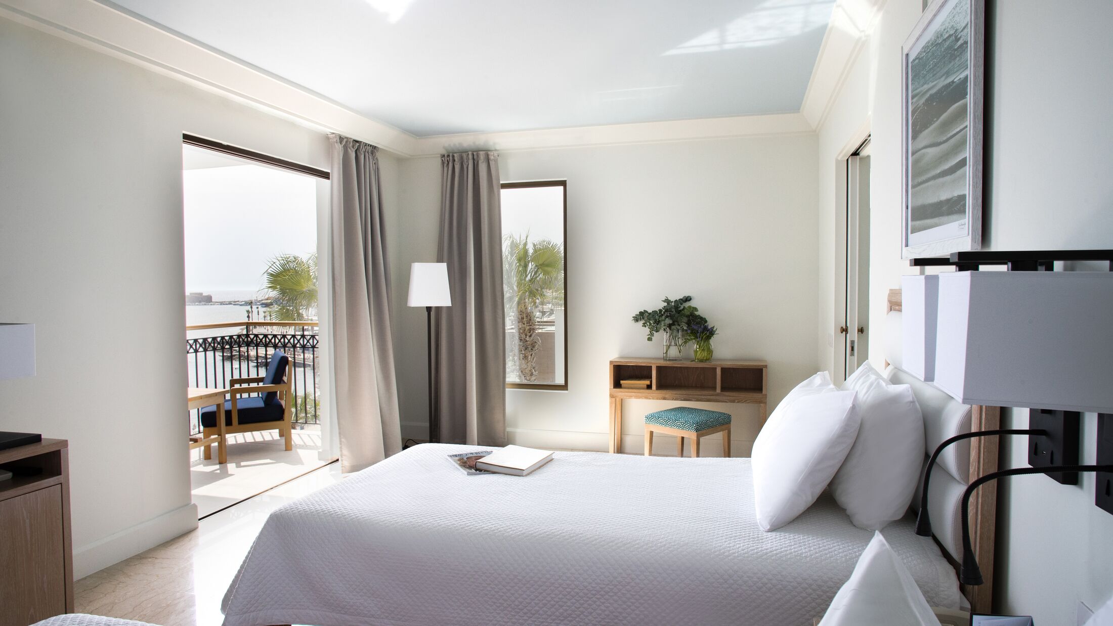 Annabelle Family Sea View Rooms