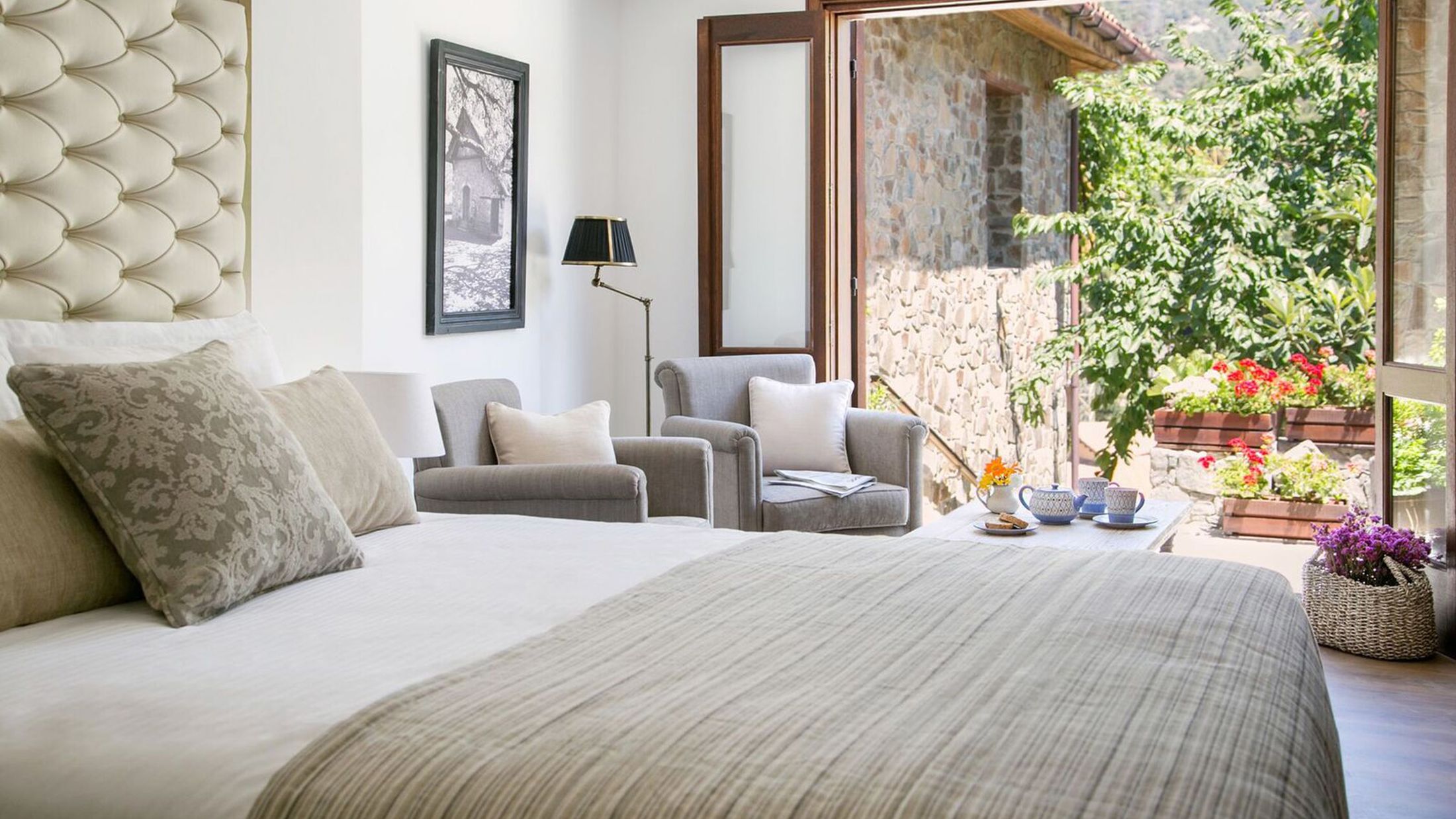 120772-Heliako-Comfort-Studio-001-Hybris