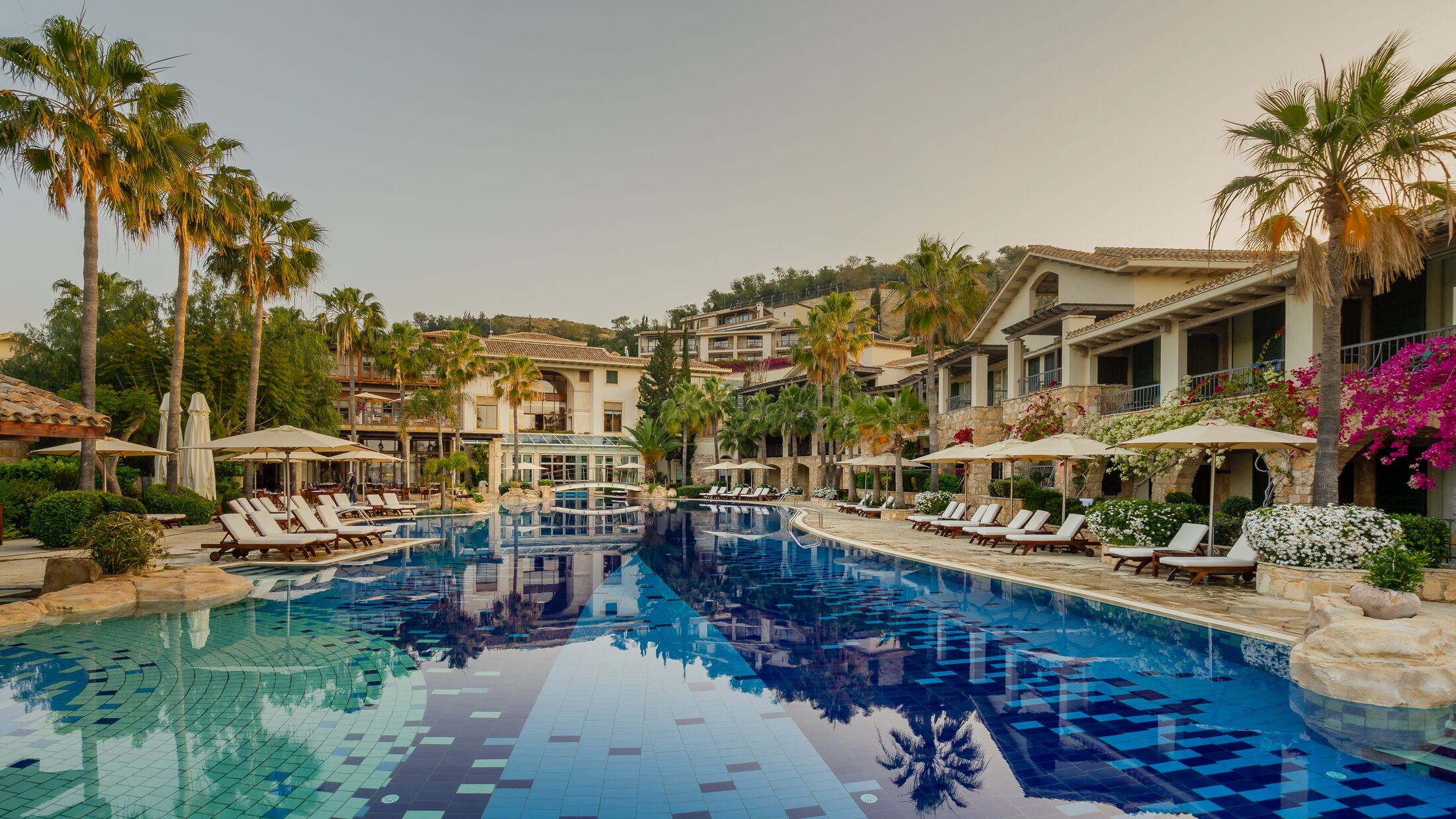 117443-West-Swimming- Pool-002-Hybris