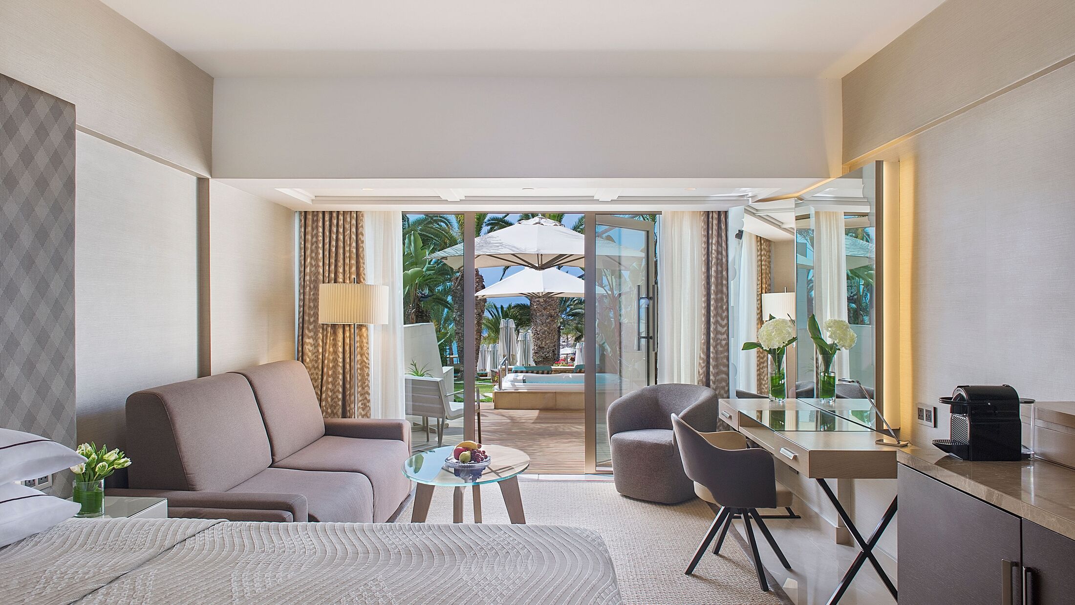 Four-Seasons-Limassol-2024-Family-Beach-Studio-Jacuzzi-Terrace-001-101481-Hybris