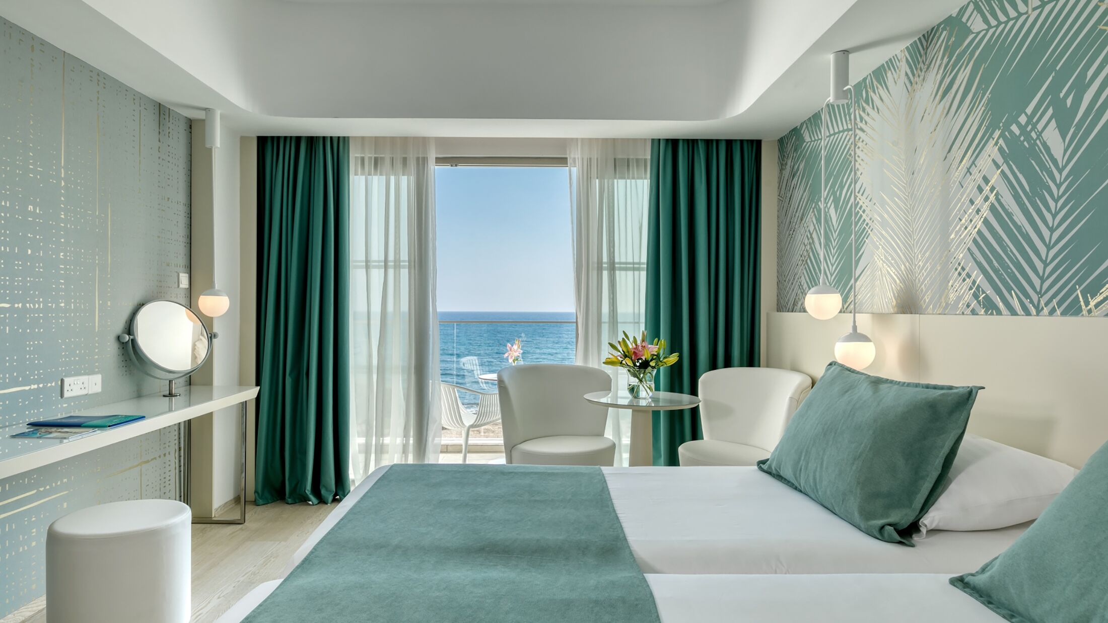 Louis-Ivi-Mare-2024-Superior-Room-004-121995-Hybris