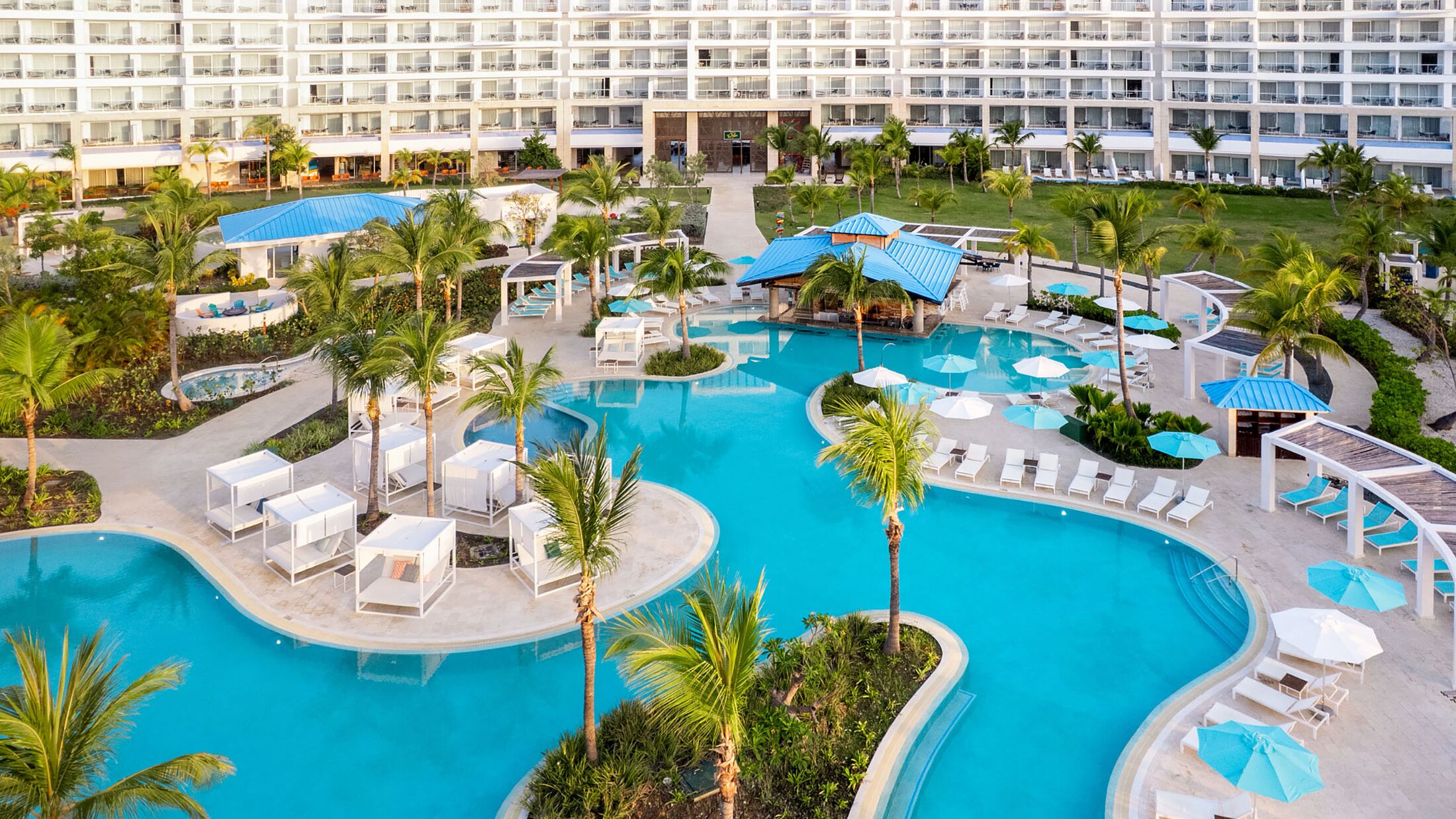 Freeform Main Pool