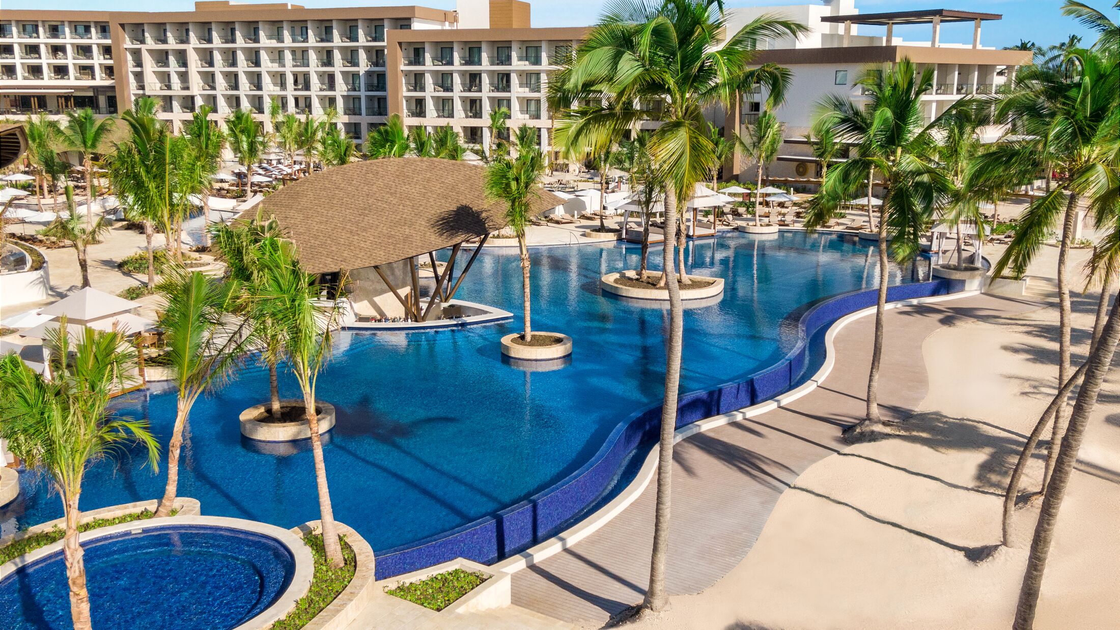 Hyatt-Ziva-Cap-Cana-2023-Swimming-Pool-001-300341-Hybris