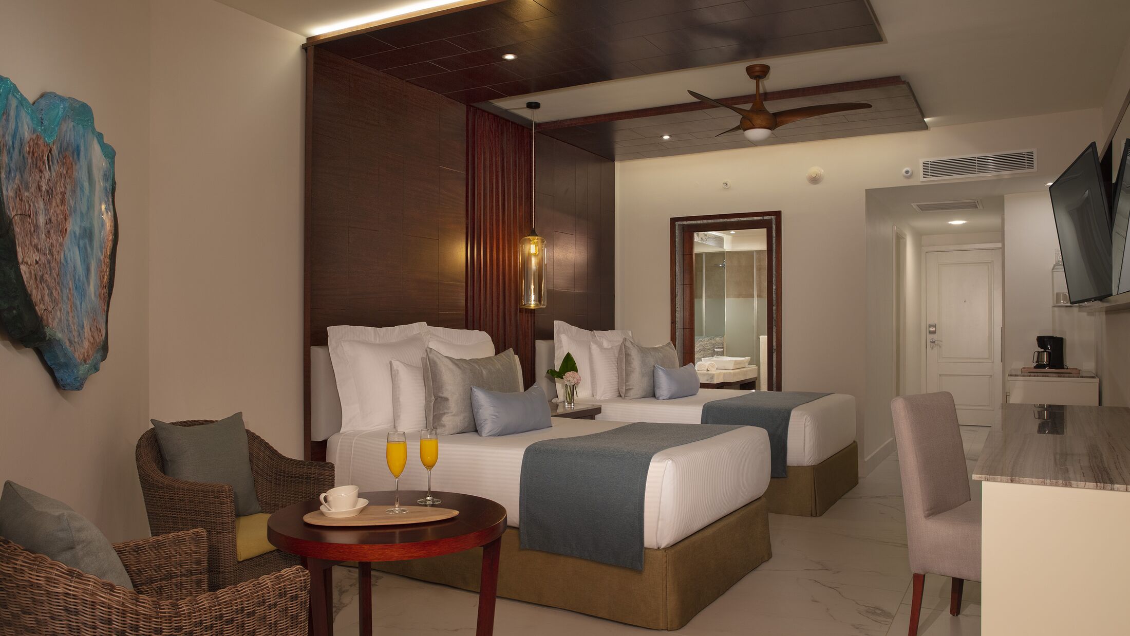 Secrets-Royal-2022-Junior-Suite-001-118629-Hybris