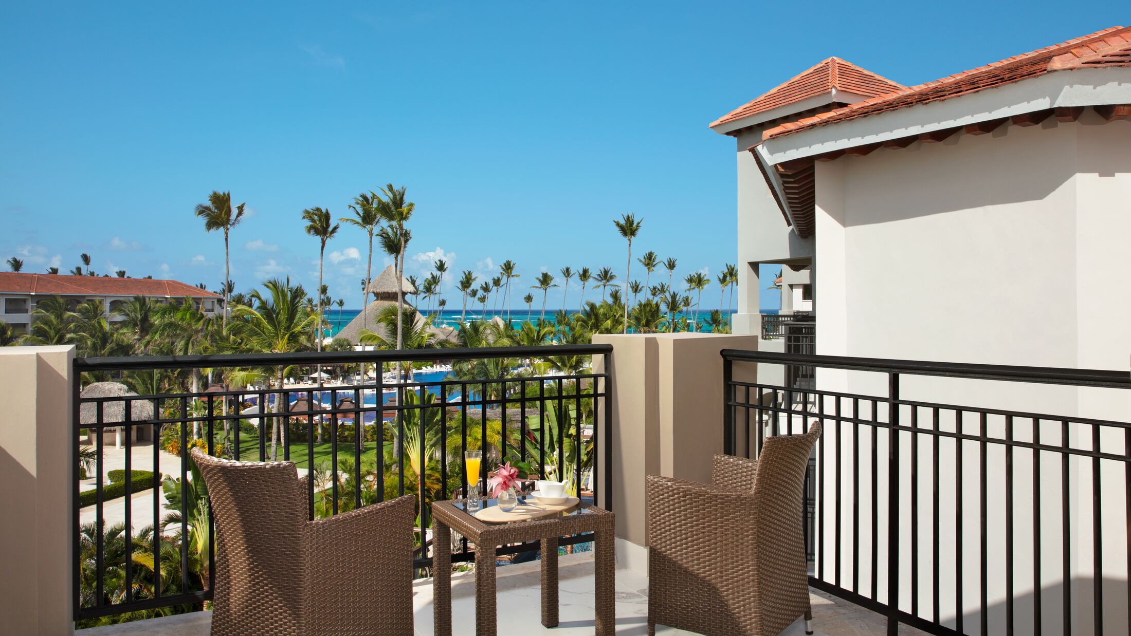 Secrets-Royal-2022-Junior-Suite-004-118629-Hybris