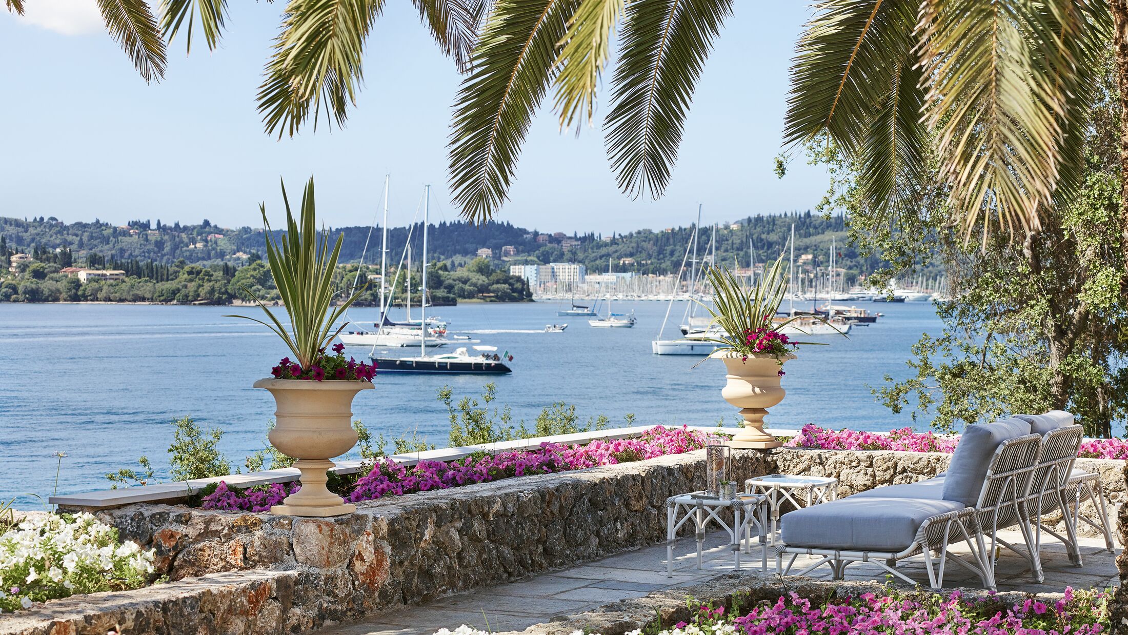 Grecotel-Imperial-Corfu-2025-Odysseus-Cocktail-Bar-001-104533-Hybris