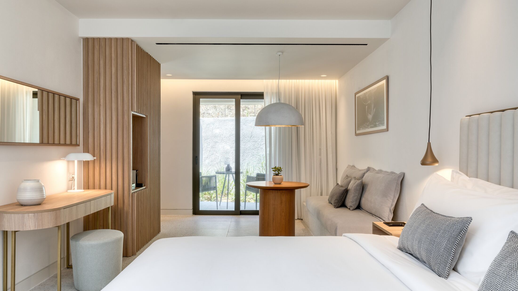 Domes-Miramare-2022-Jade-Suite-001-121333-Hybris