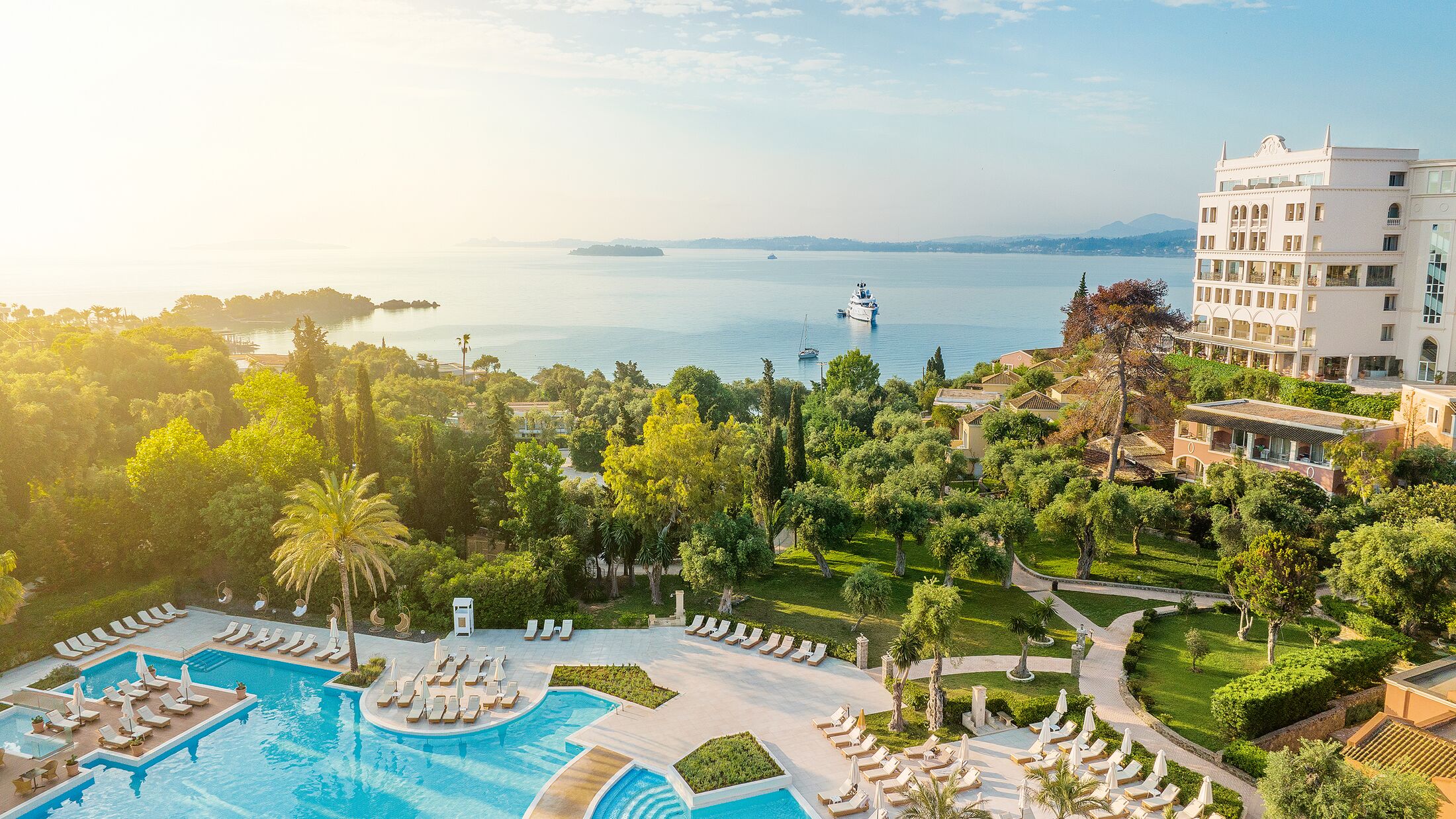 Grecotel-Eva-Palace-2024-Seawater-Pool-001-121901-Hybris