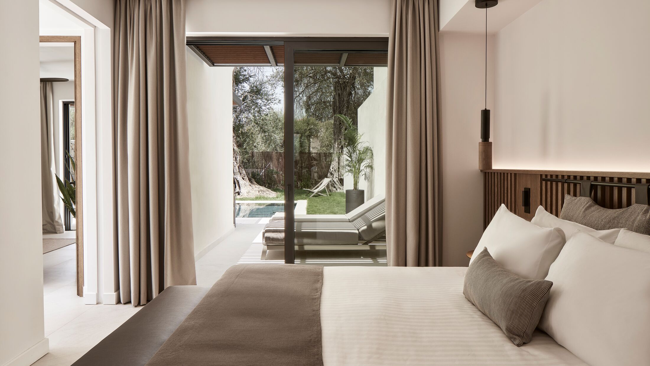 Olivar-2023-Executive-Suite-Private-Pool-002-121797-Hybris