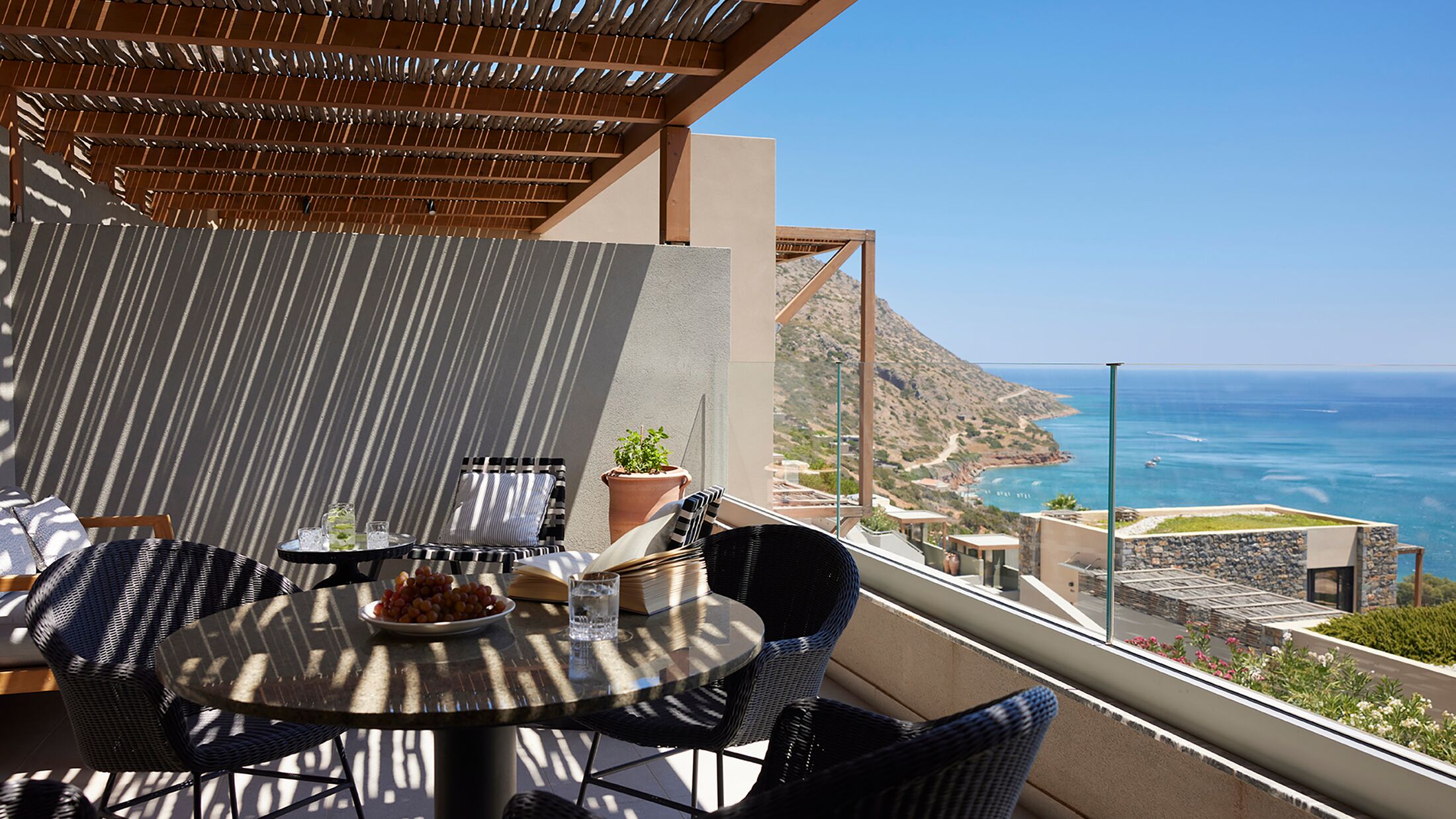 Cayo-Exclusive-2023-Deluxe-Two-Bedroom-Villa-001-121832-Hybris