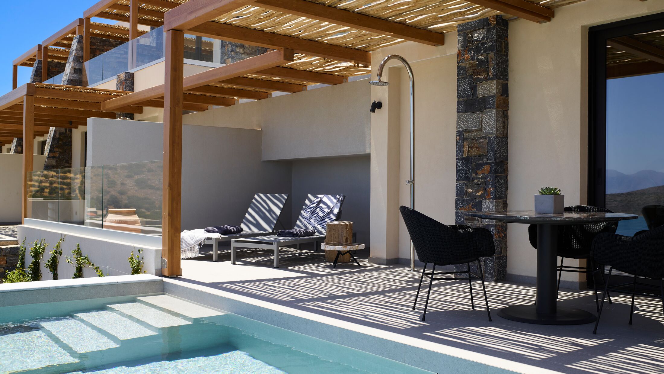 Cayo-Exclusive-2024-Family-Duplex-Room-Private-Pool-Sea-View-005-121832-Hybris