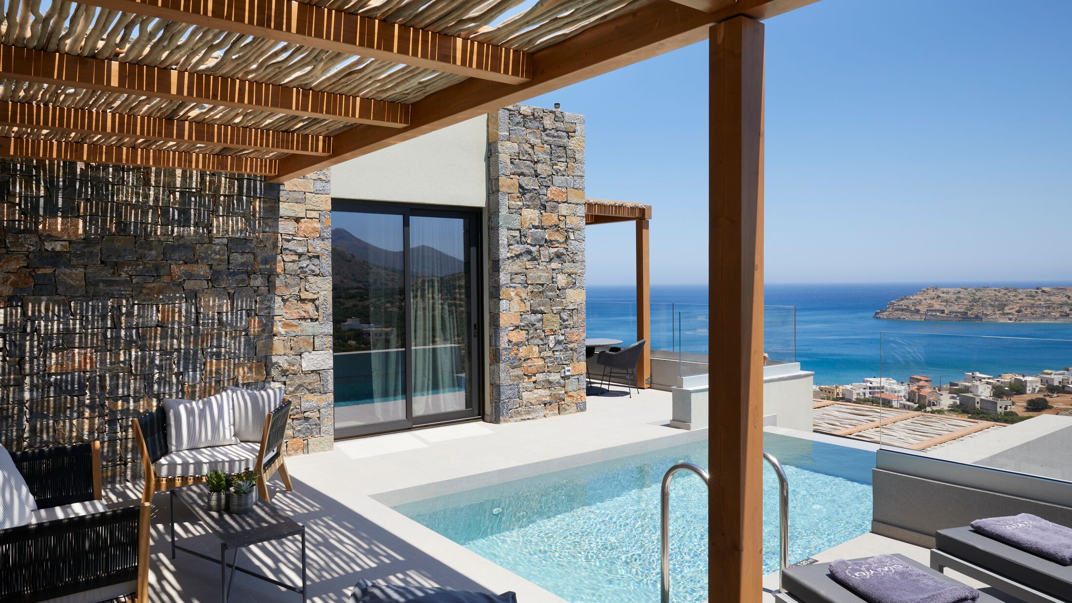 Cayo-Exclusive-2024-Premium-Room-Private-Pool-Sea-View-002-121832-Hybris