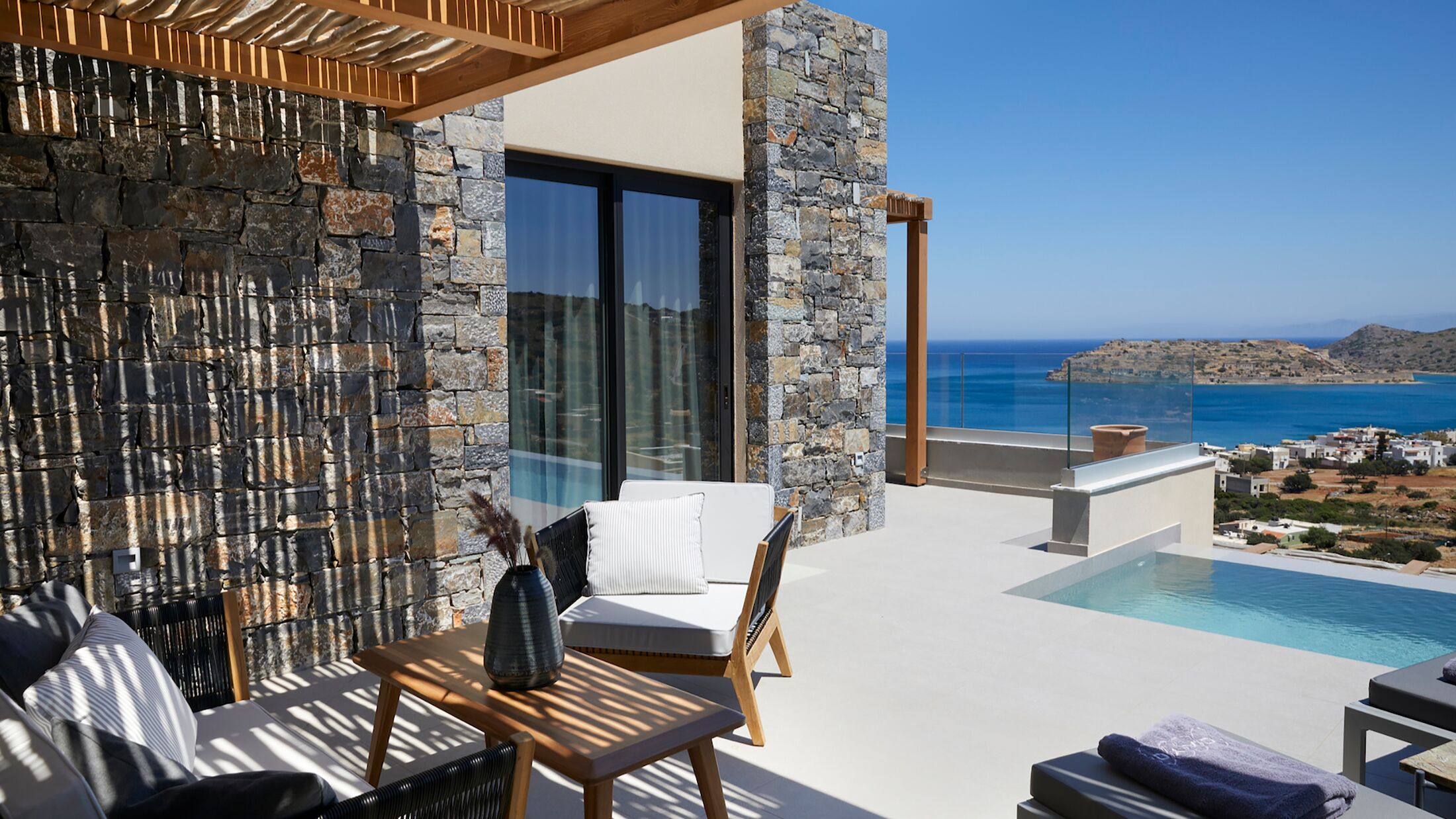 Cayo-Exclusive-2024-Premium-Room-Private-Pool-Sea-View-010-121832-Hybris