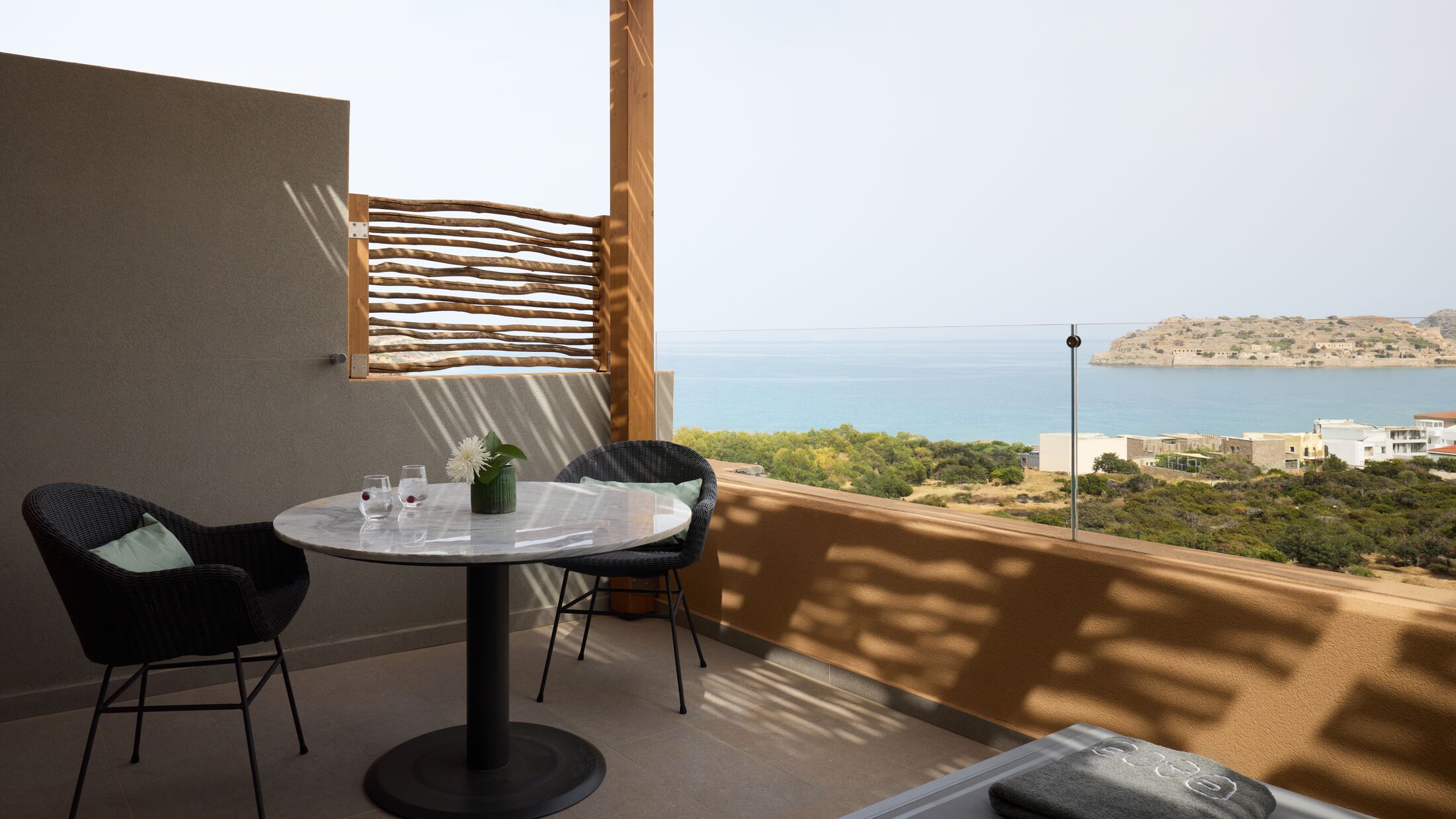 Cayo-Exclusive-2024-Superior-Room-Sea-View-005-121832-Hybris