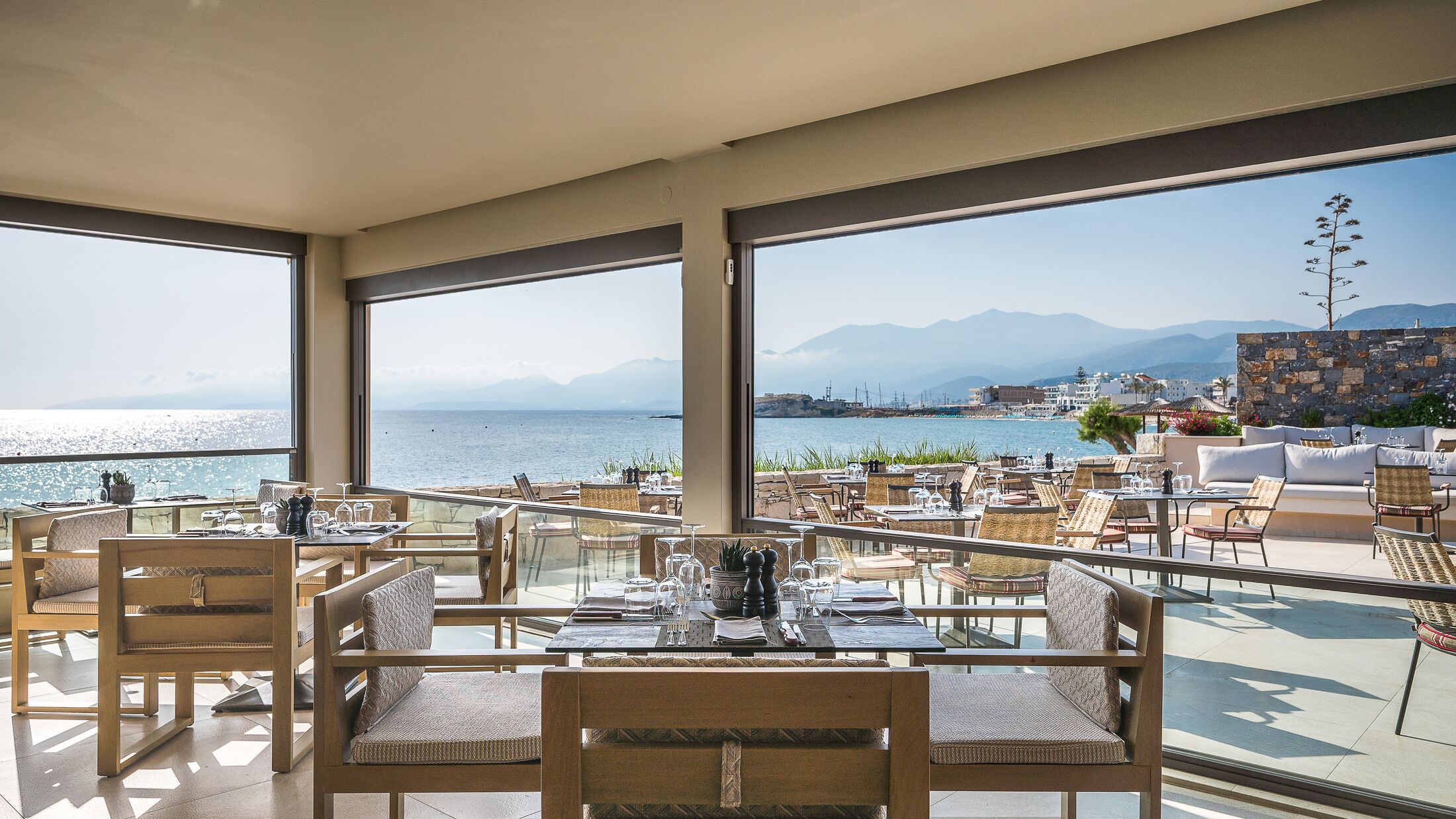 Creta-Maris-2025-Mademi-Restaurant-003-122002-Hybris