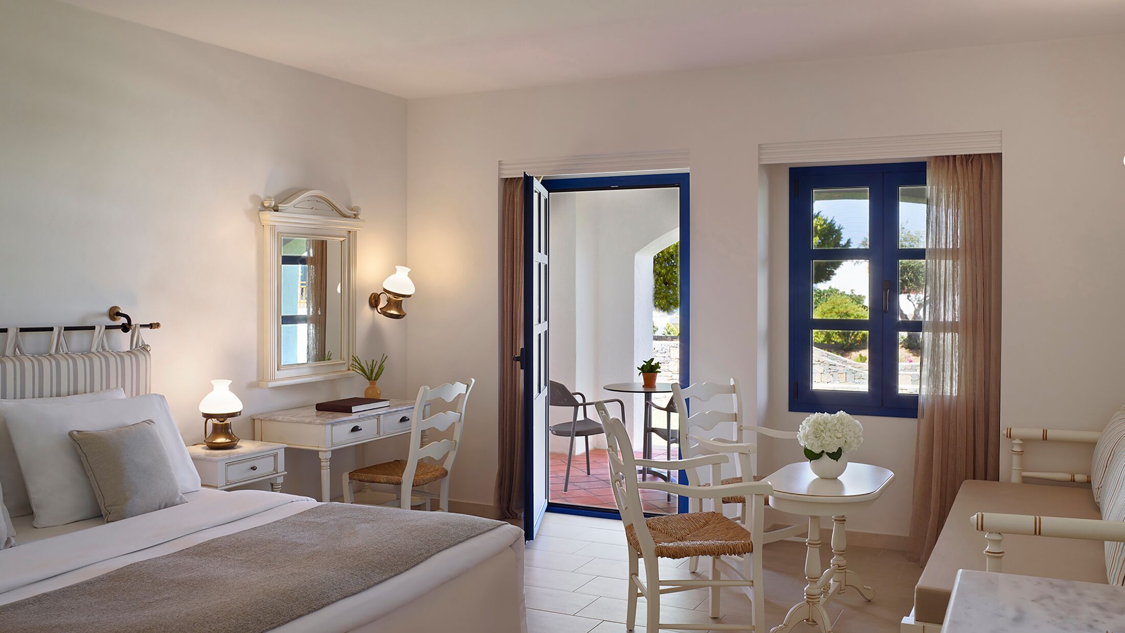 Creta-Maris-2025-Deluxe-Room-Garden-View-001-122002-Hybris