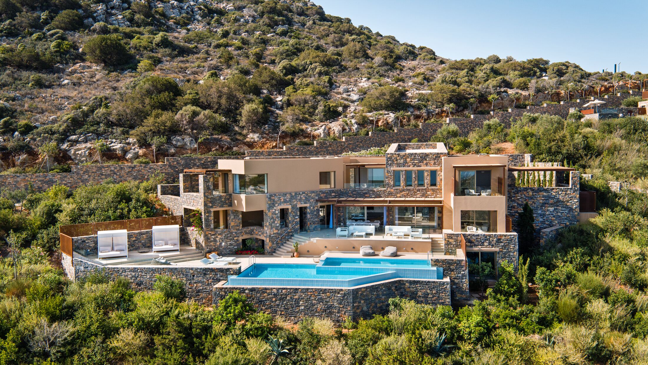 Daios-Cove-2024-The-Mansion-Villa-001-118431-Hybris