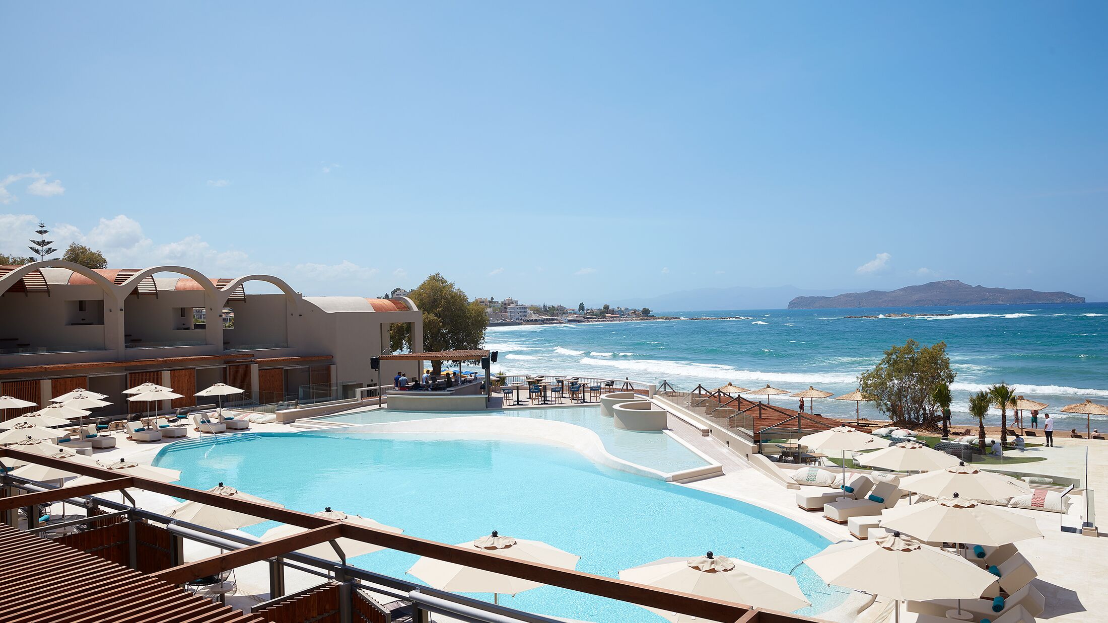 Domes-Noruz-2022-Main-Pool-004-120584-Hybris