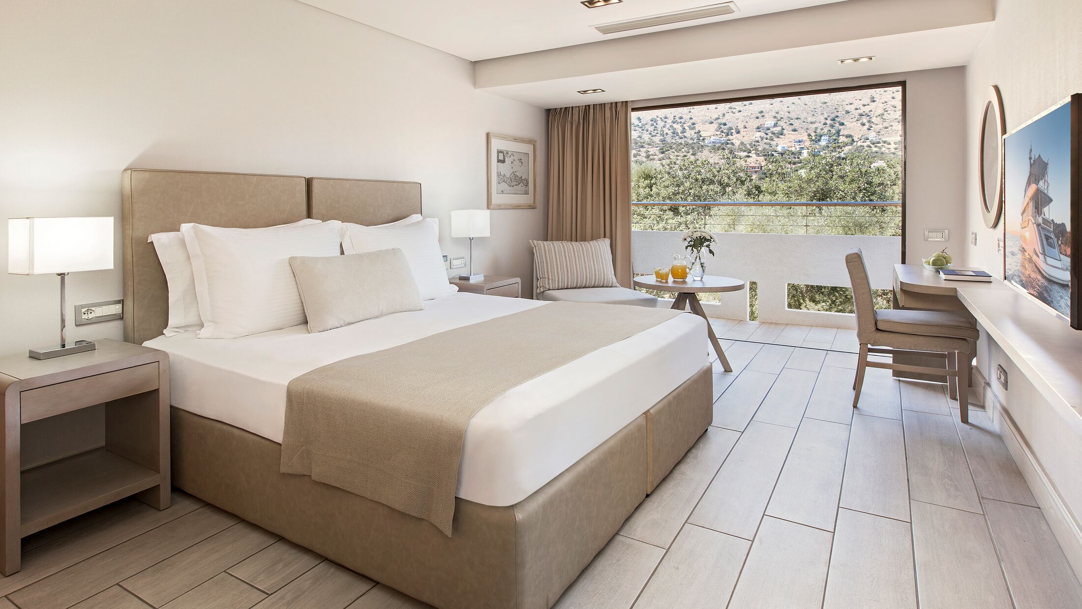 Elounda-Bay-2022-Classic-Room-Mountain-View-001-101361-Hybris