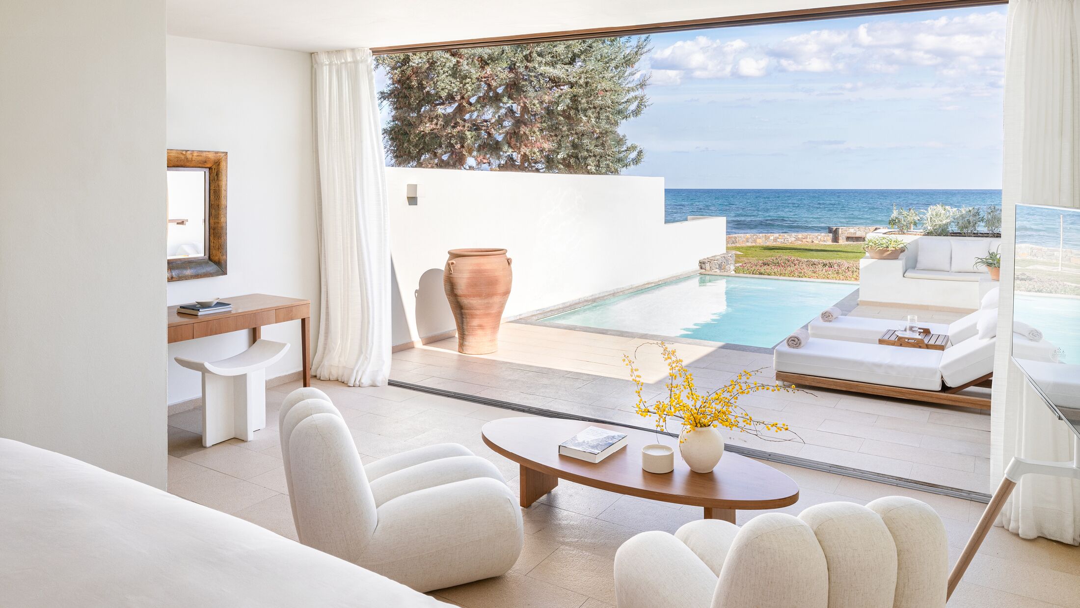 Luxury Junior Suite with Gym and Private Pool